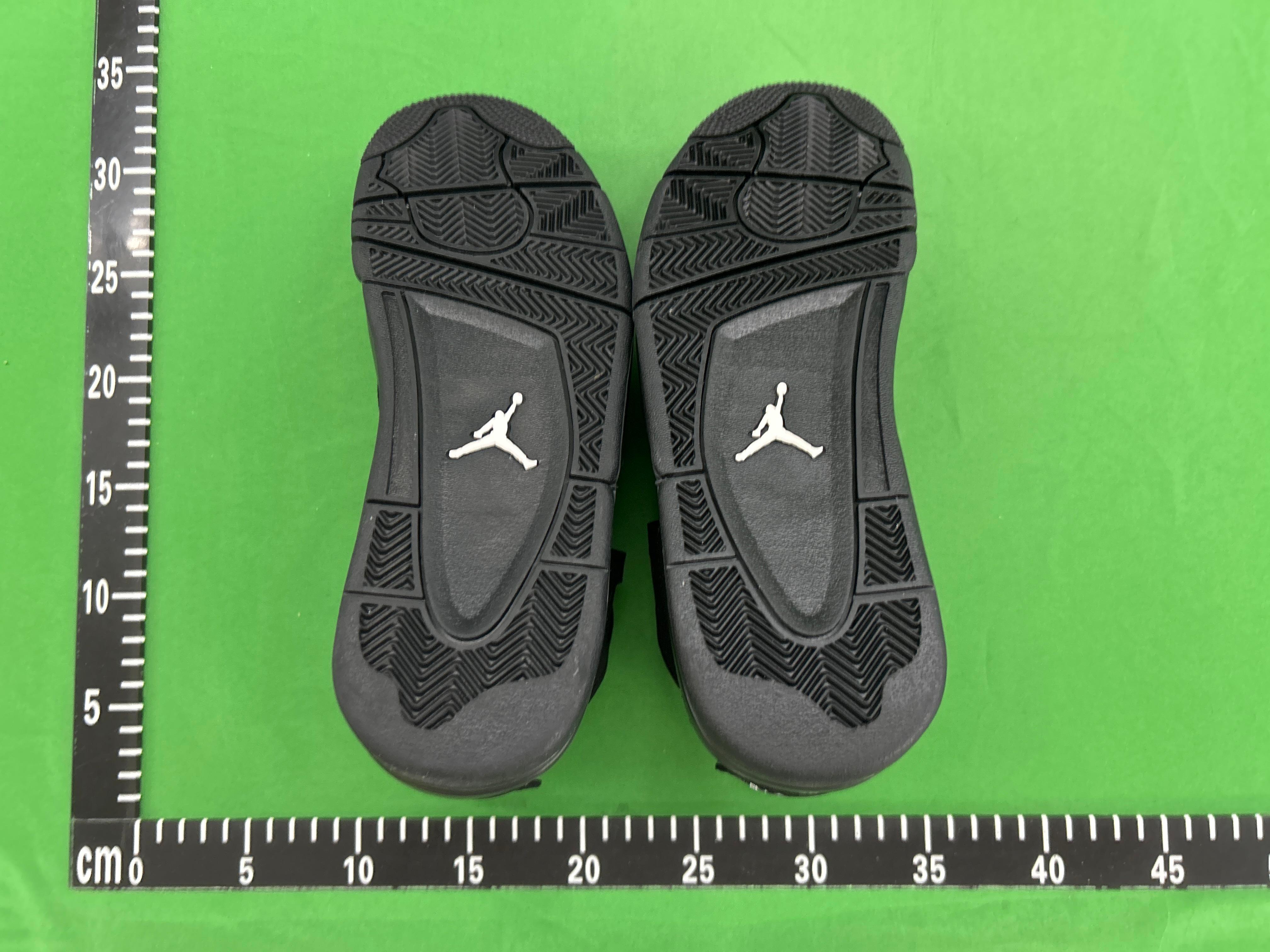 Foto QC 7 de Jordan 4 Retro Black Cat CU1110-010