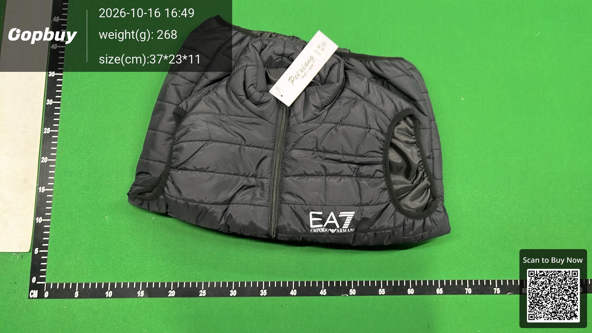 Foto QC 8 de EA7 Emporio Armani Vest Quilted Puffer Purple