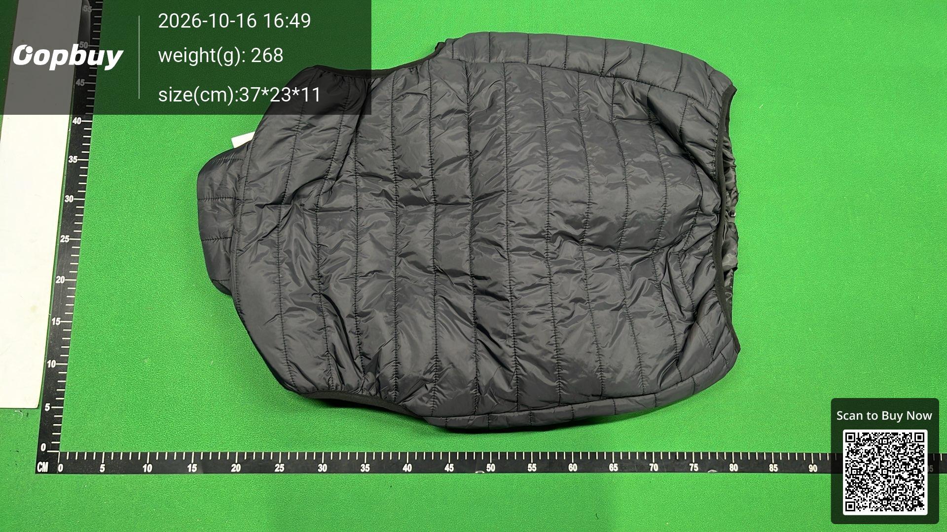Foto QC 7 de EA7 Emporio Armani Vest Quilted Puffer Purple