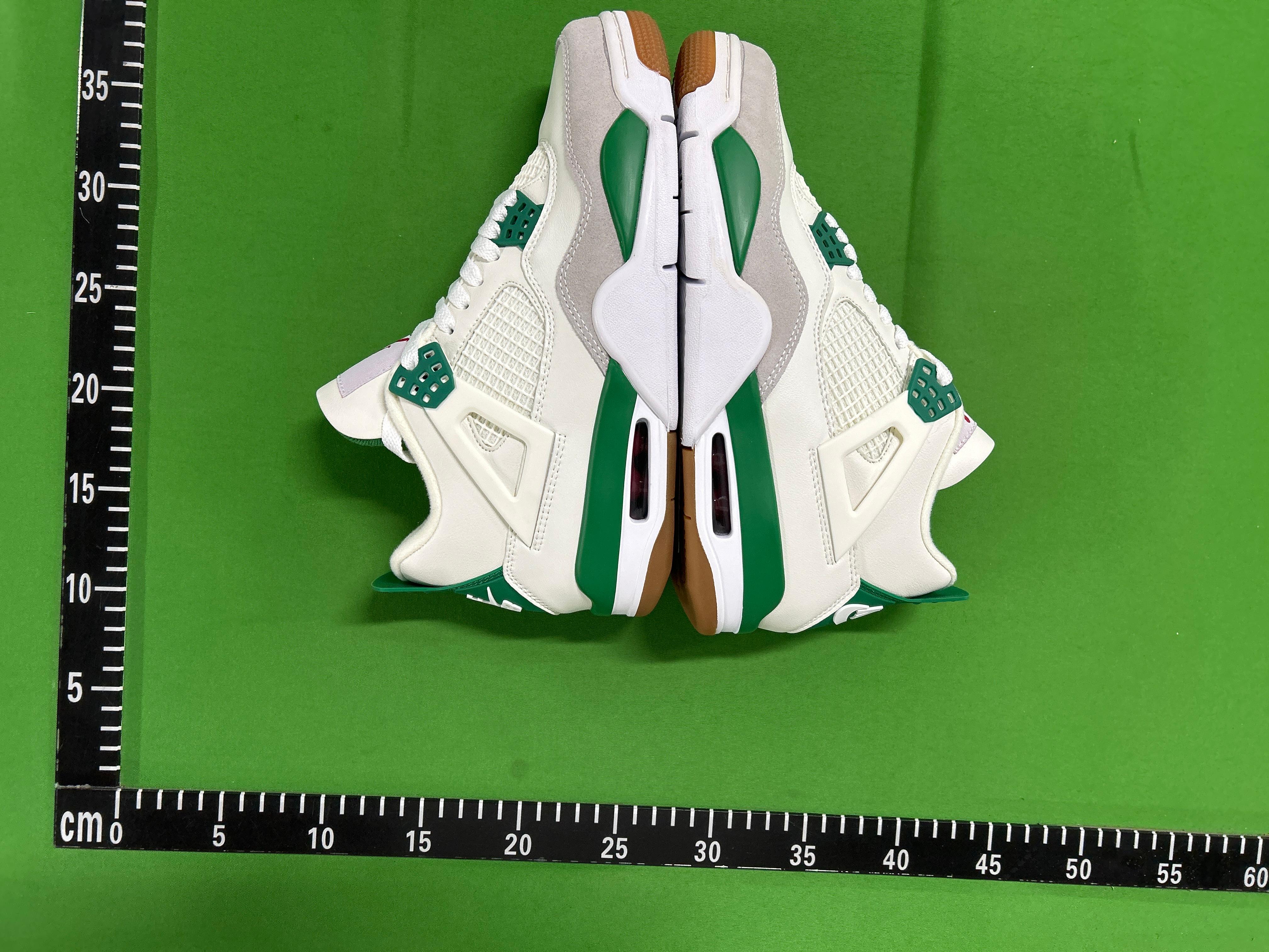 Foto QC 5 de Jordan 4 Retro Black Cat CU1110-010