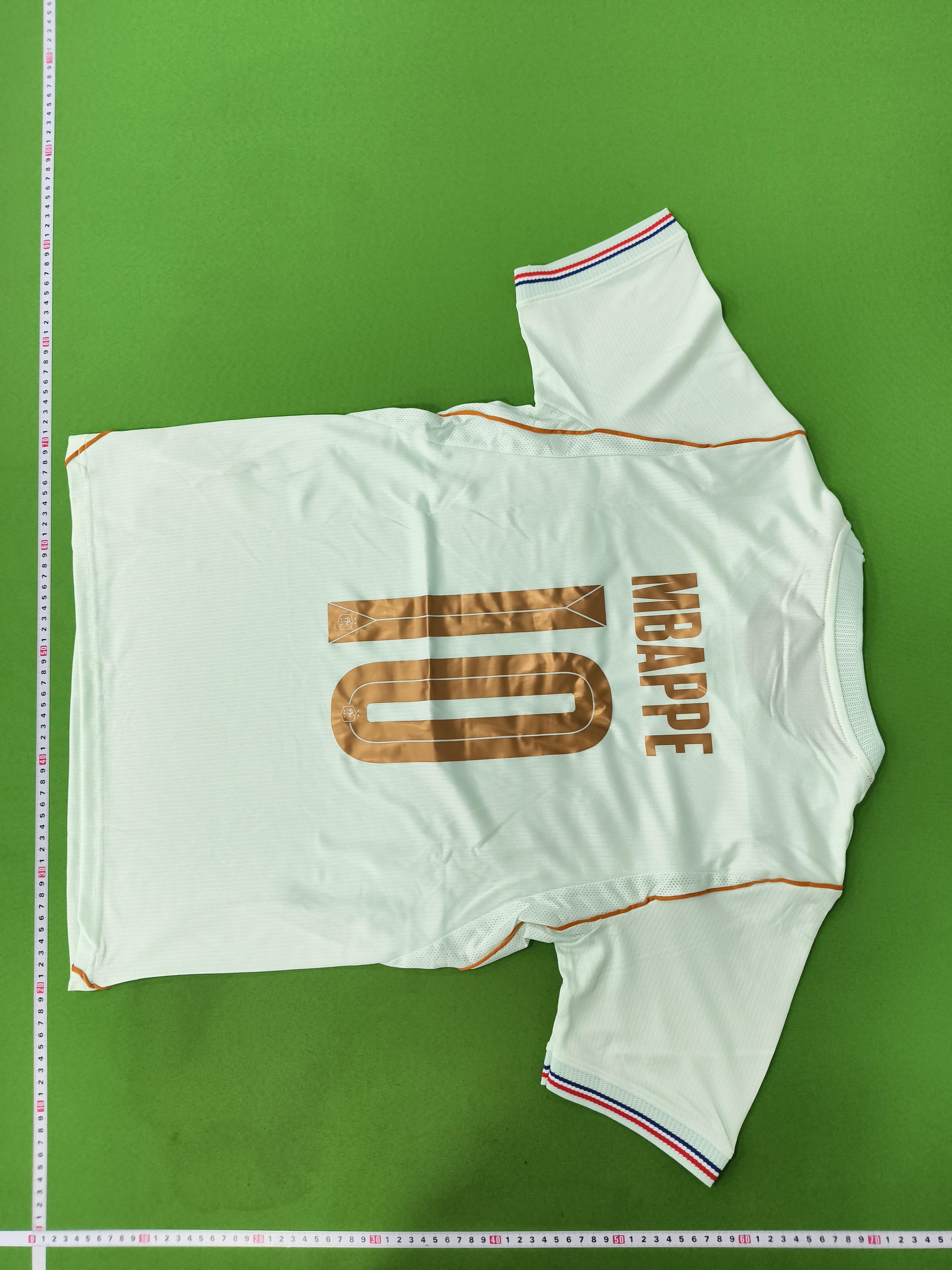 Foto QC 2 de adidas x Spain 2026 Away Cucurella #24 Jersey White