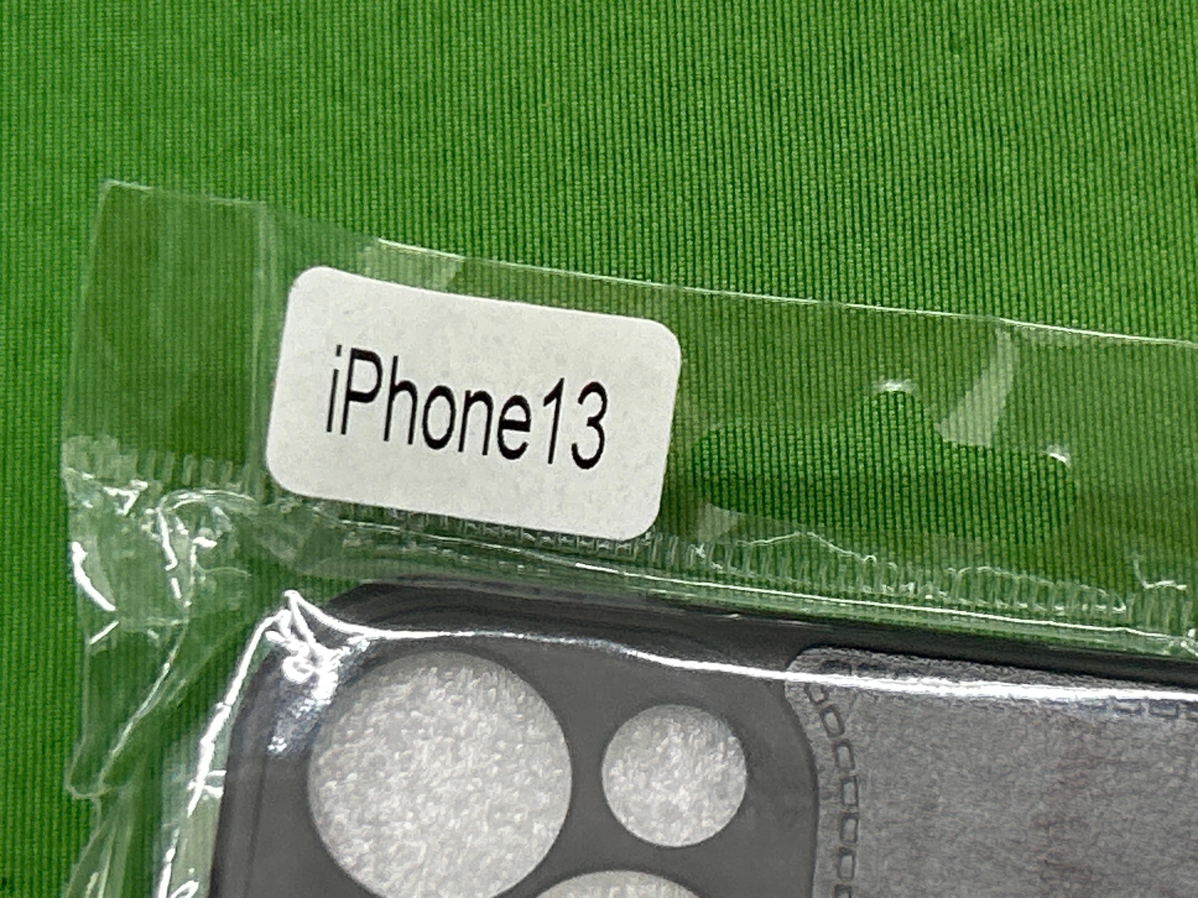 Foto QC 8 de Chrome Hearts Leather Case for iPhone 15 Pro Pink