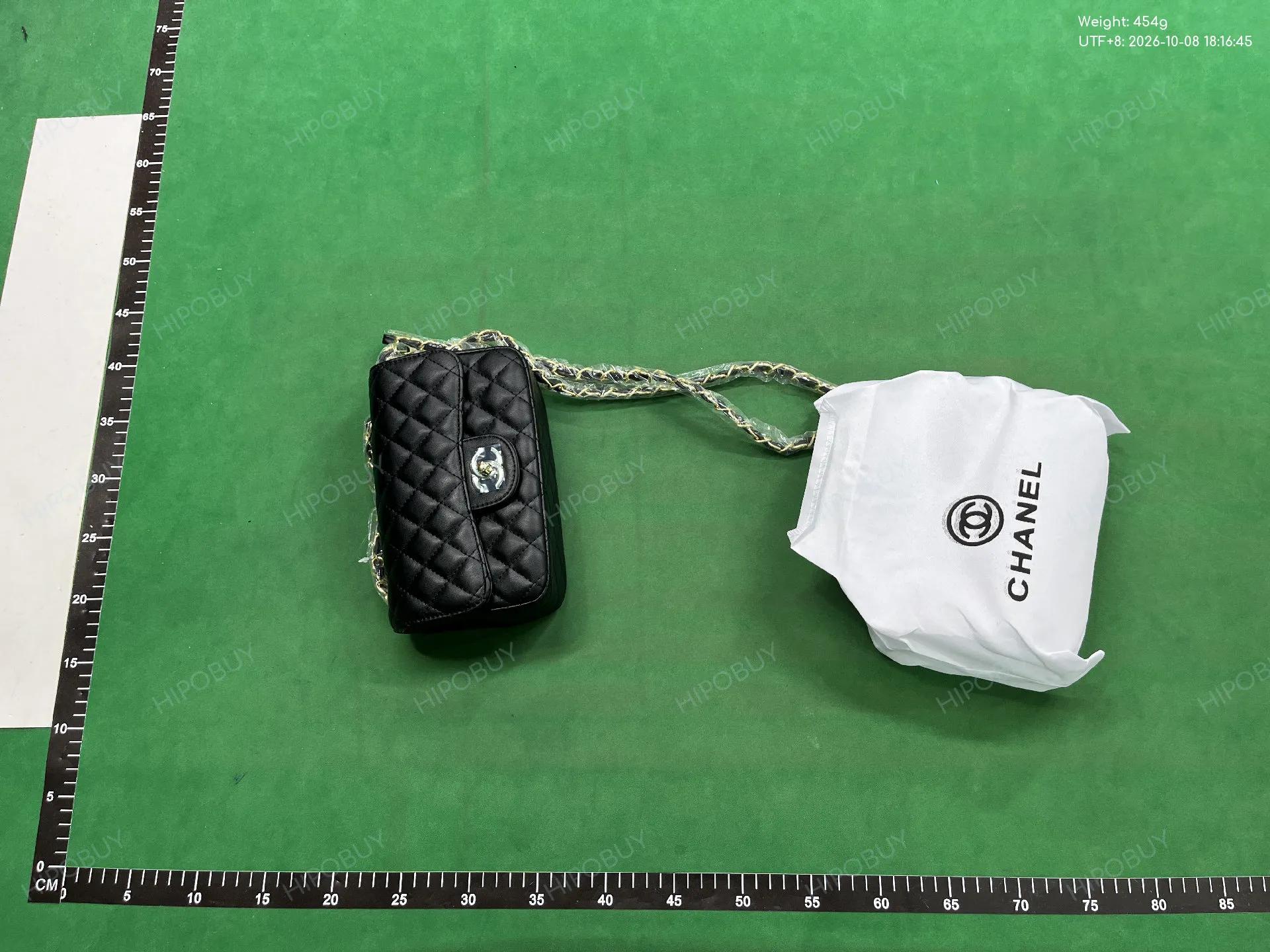 Foto QC 5 de Chanel Classic Flap 20 Black Lambskin