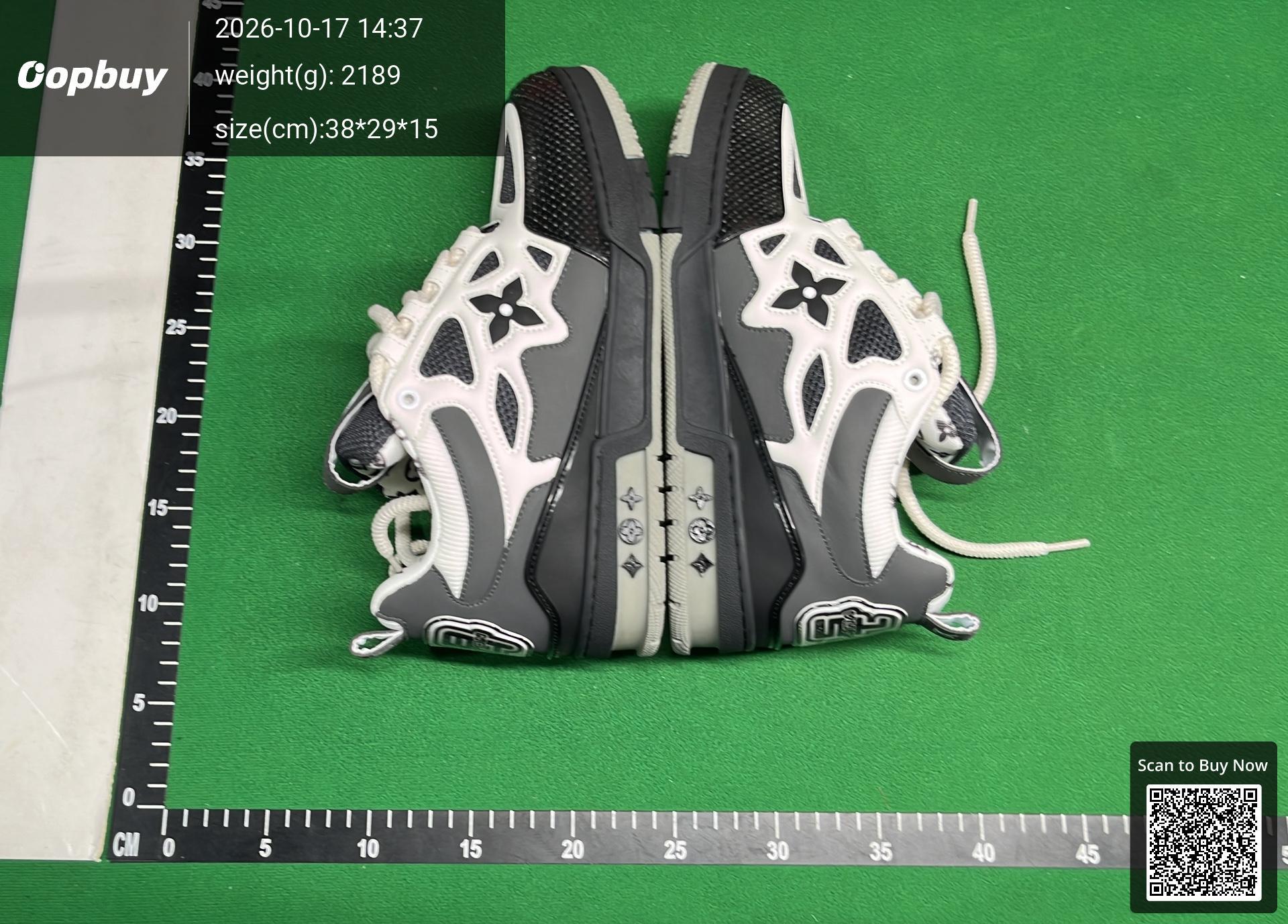 Foto QC 5 de Louis Vuitton LV Skate Sneaker Nubuck Mesh Low 57th Street NYC Exclusive Black Yellow 1ADI2S
