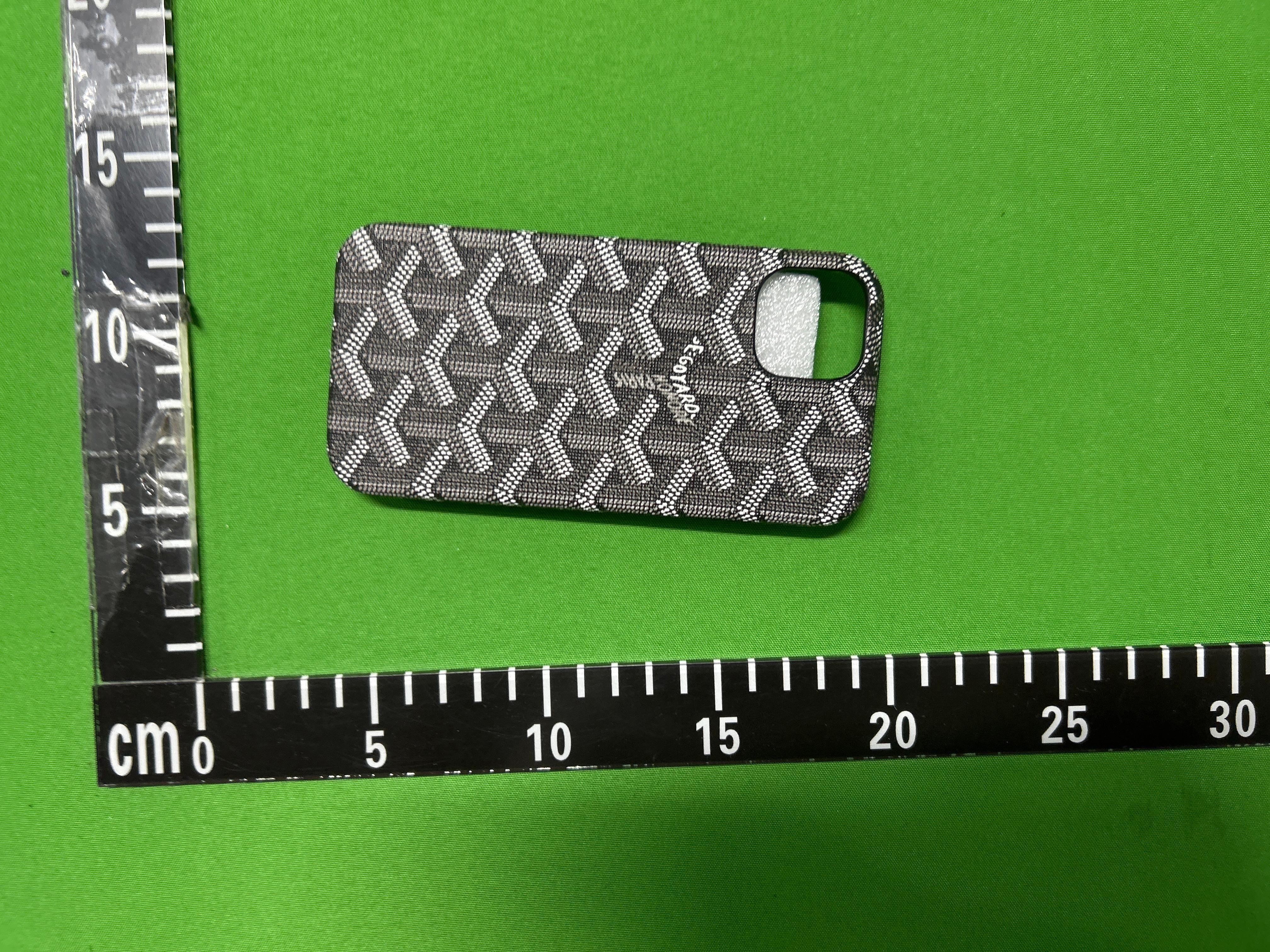 Foto QC 5 de Rimowa Aluminum Case for iPhone 15 Pro Max Silver