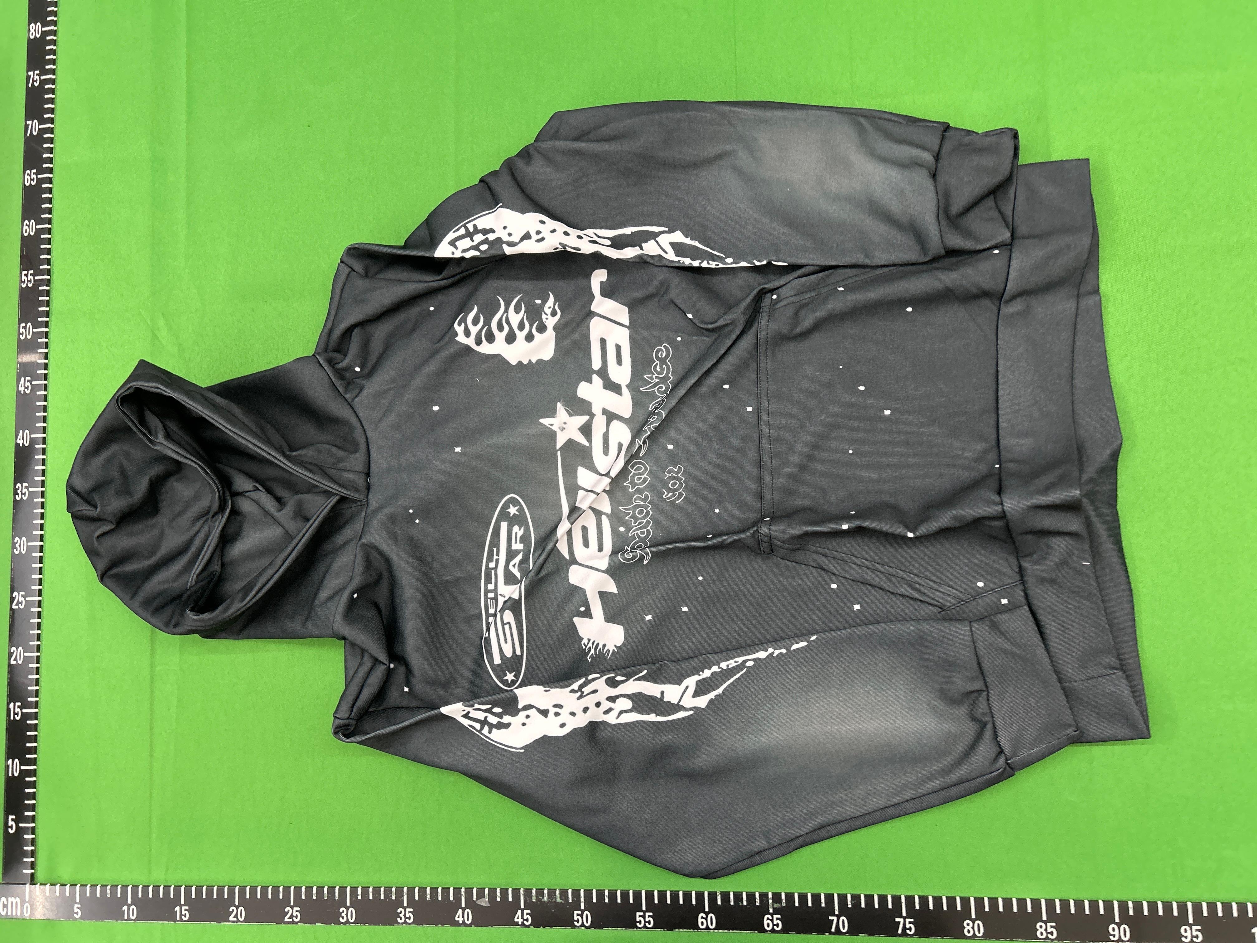 Foto QC 6 de Hellstar Path to Paradise Sweater Washed Black