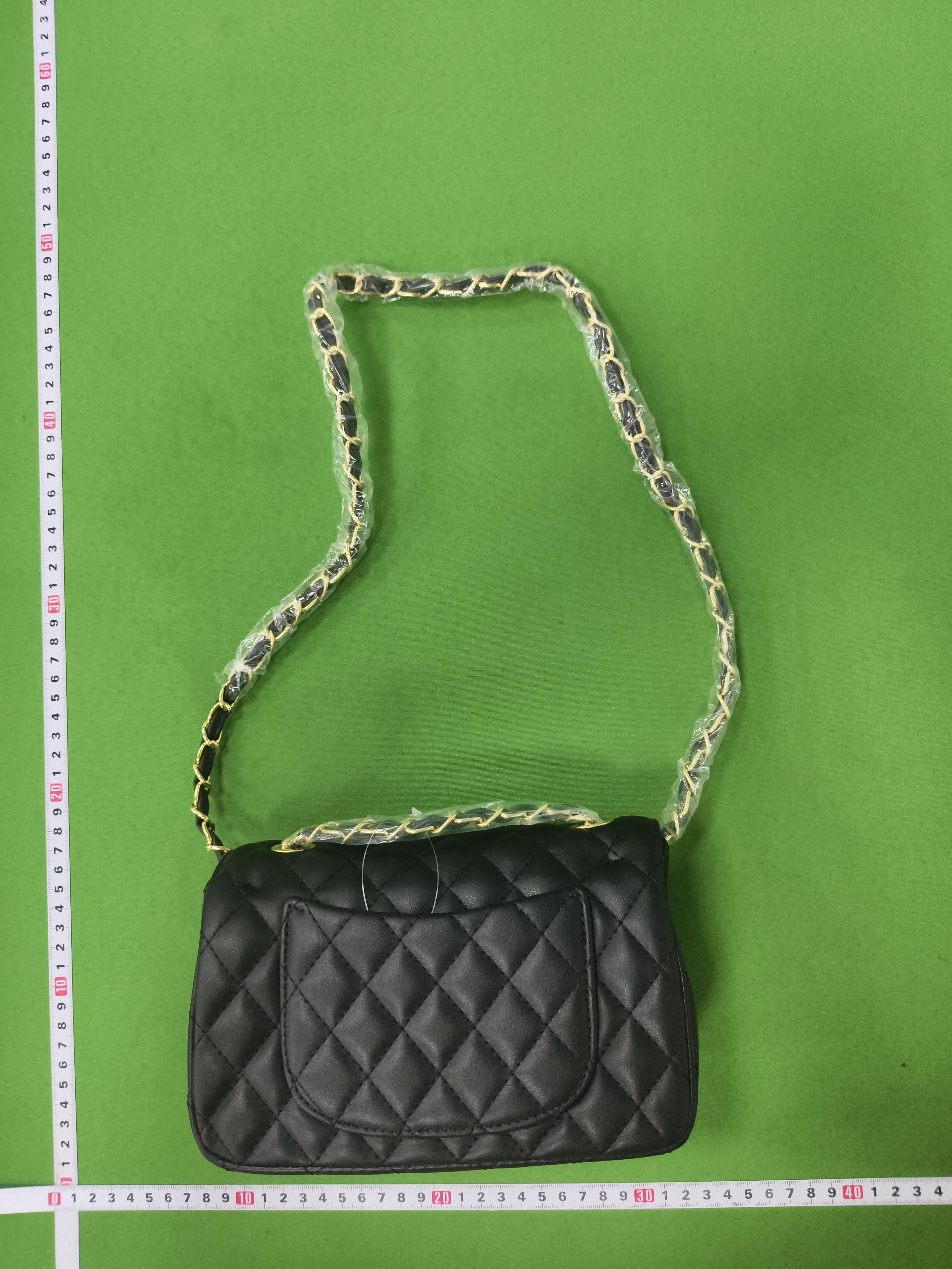 Foto QC 2 de Chanel Classic Flap 20 Black Lambskin