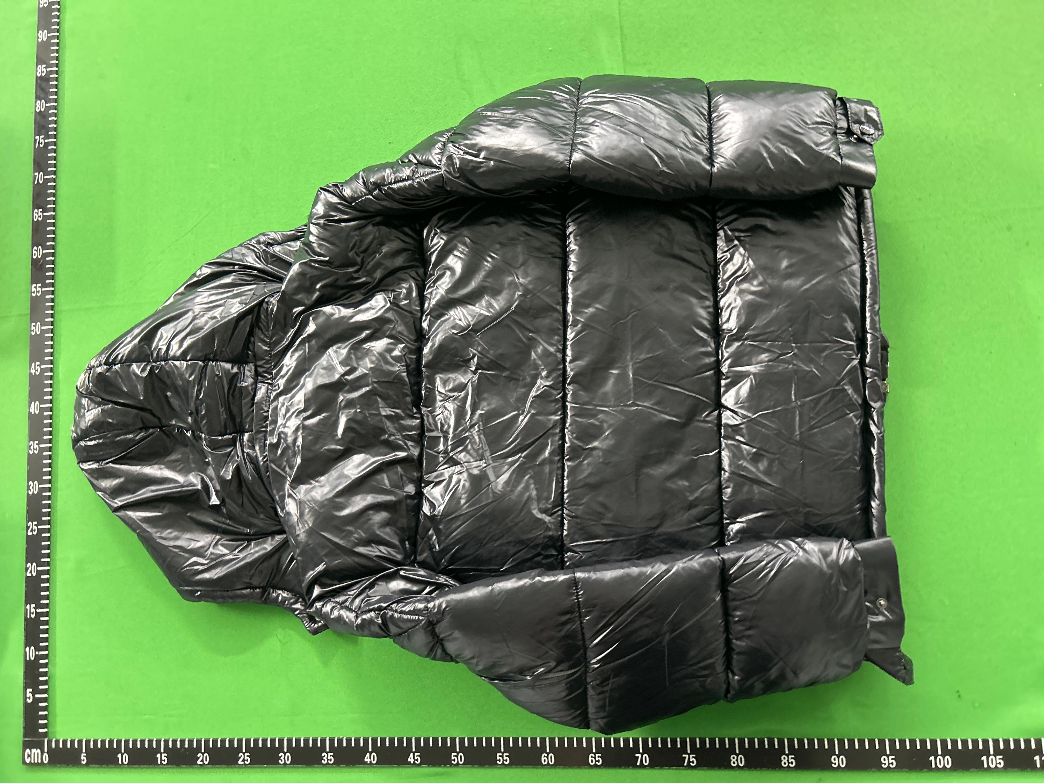 Foto QC 4 de Moncler Montbeliard Puffer Jacket Down Black