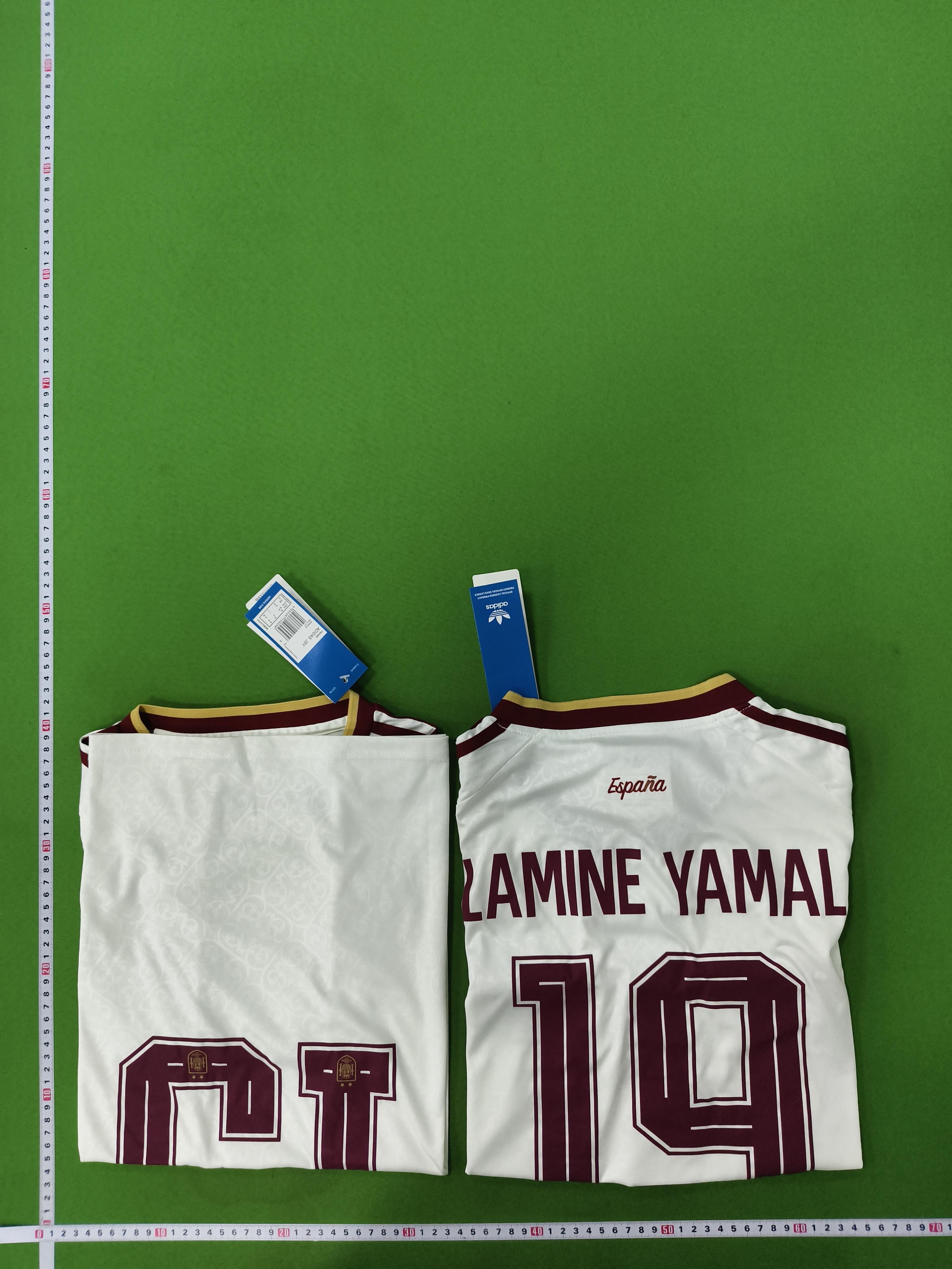Foto QC 8 de adidas x Spain 2026 Away Cucurella #24 Jersey White