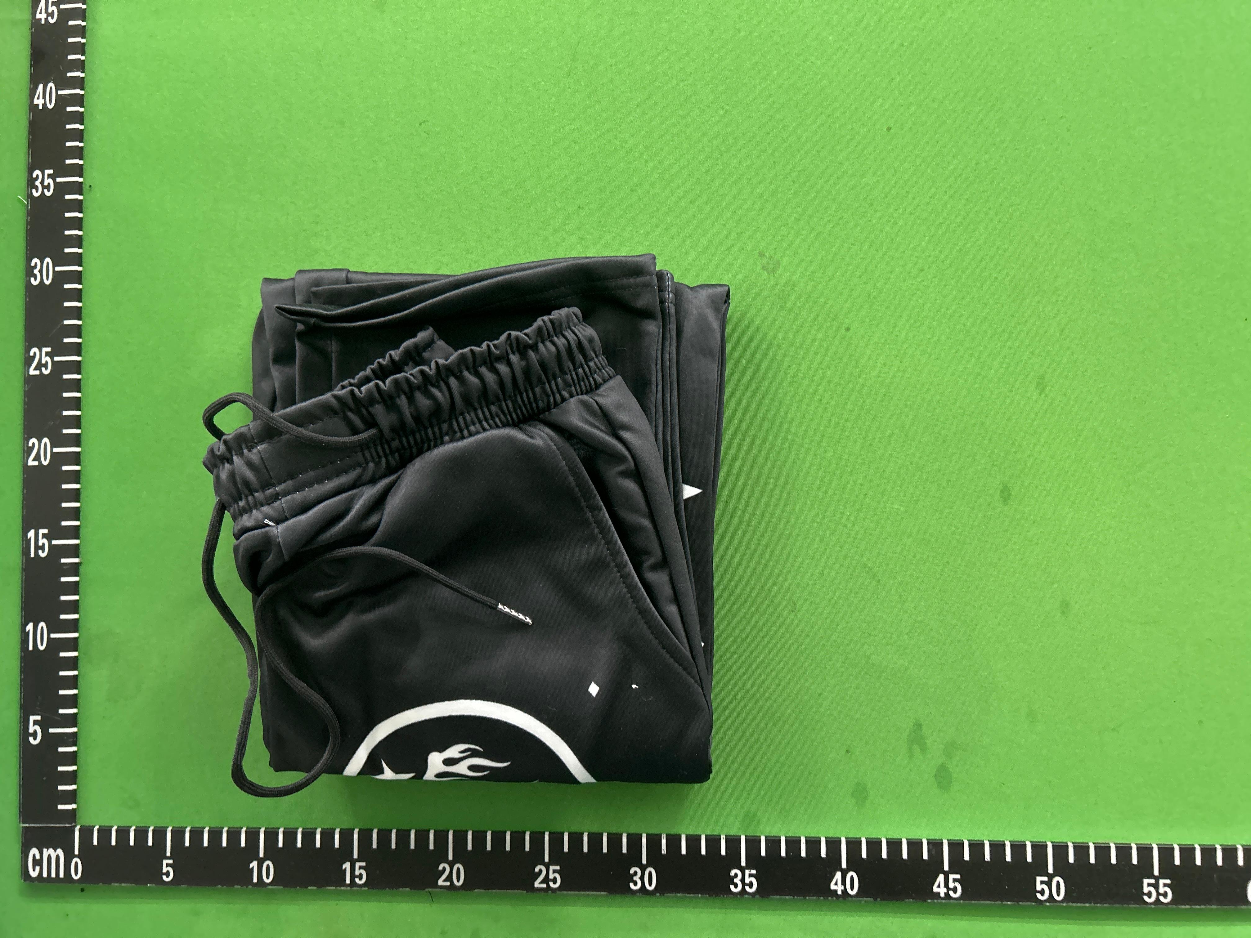 Foto QC 1 de Hellstar Path to Paradise Sweater Washed Black