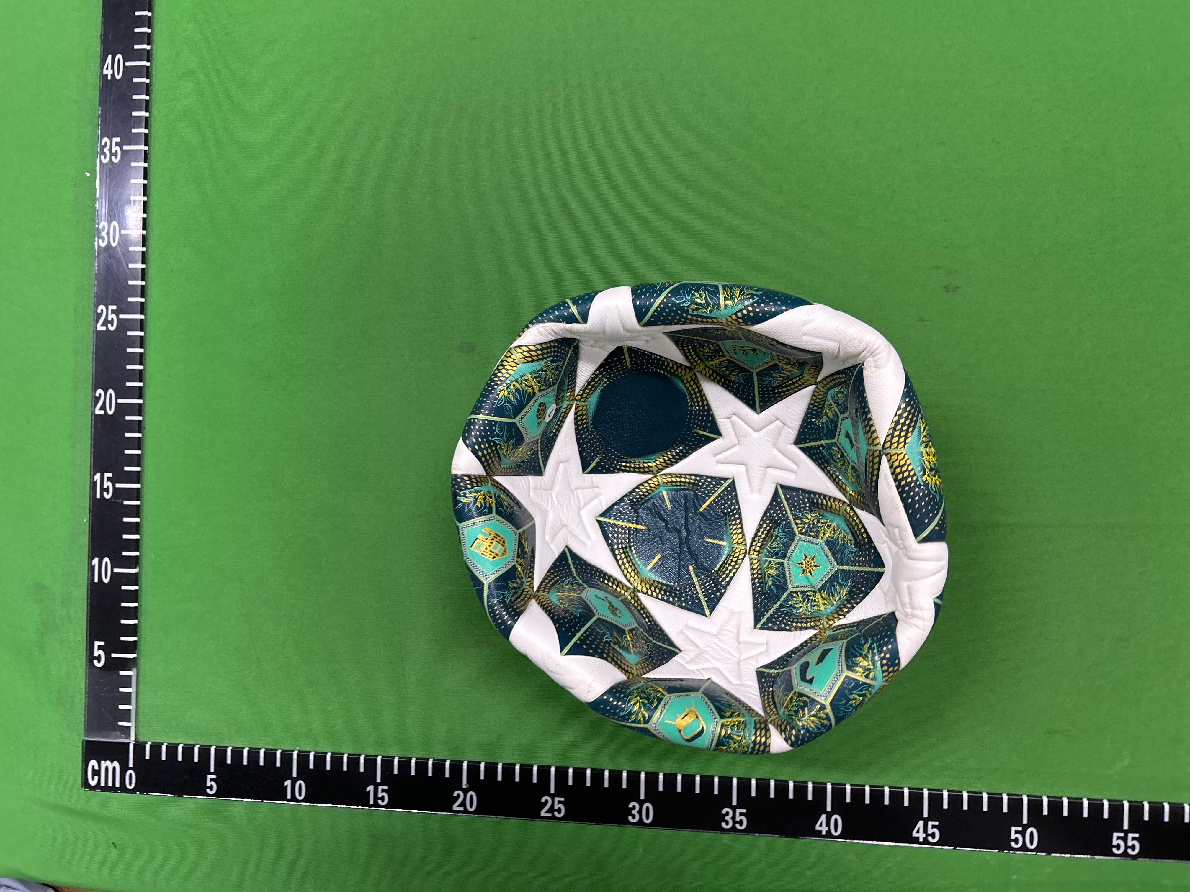 Foto QC 2 de adidas UEFA Champions League Eindhoven Final 26 Football (Size 5) White/Multicolor