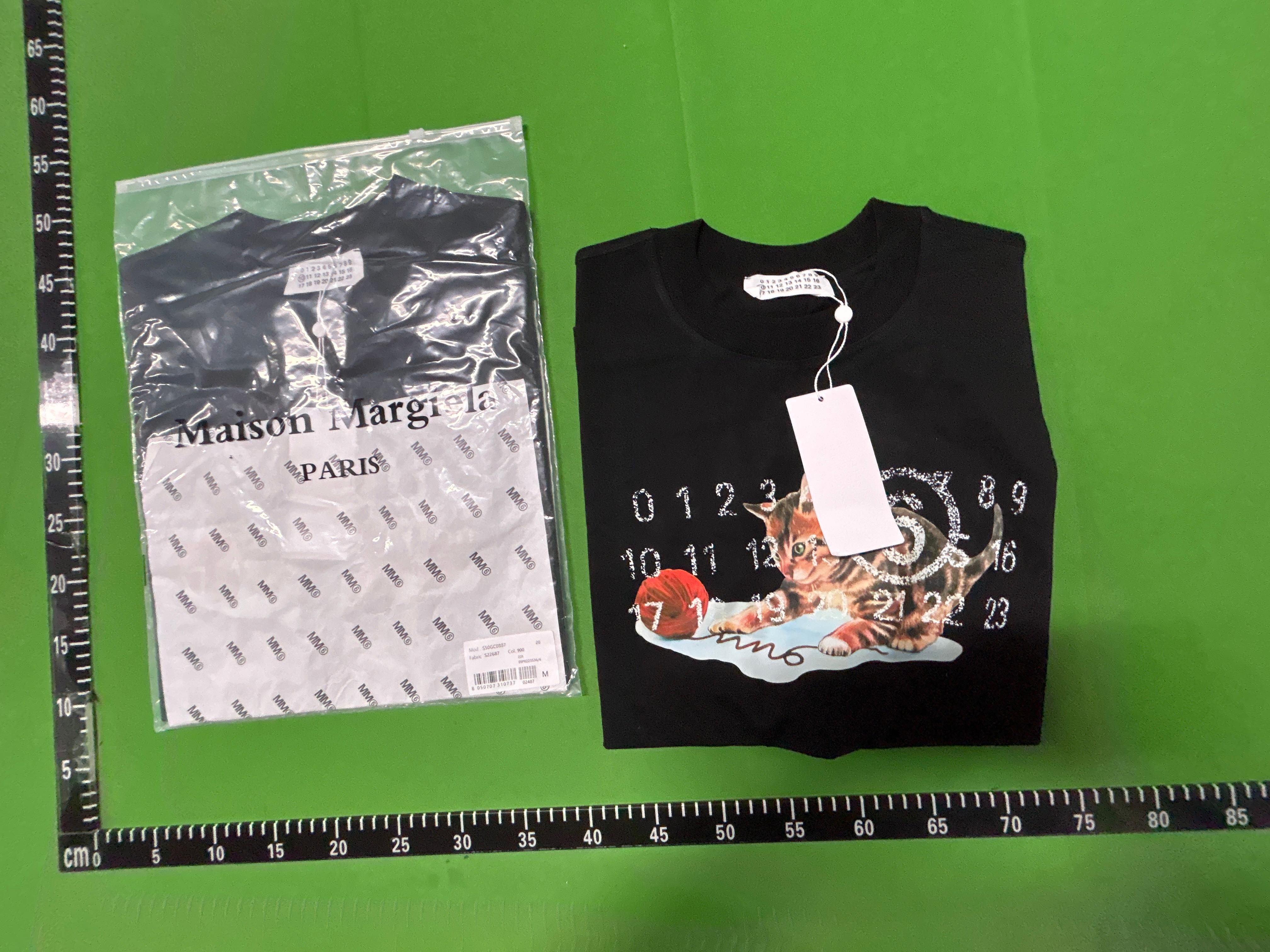 Foto QC 1 de Maison Margiela T-shirt Numeric Logo Pixel Print Black