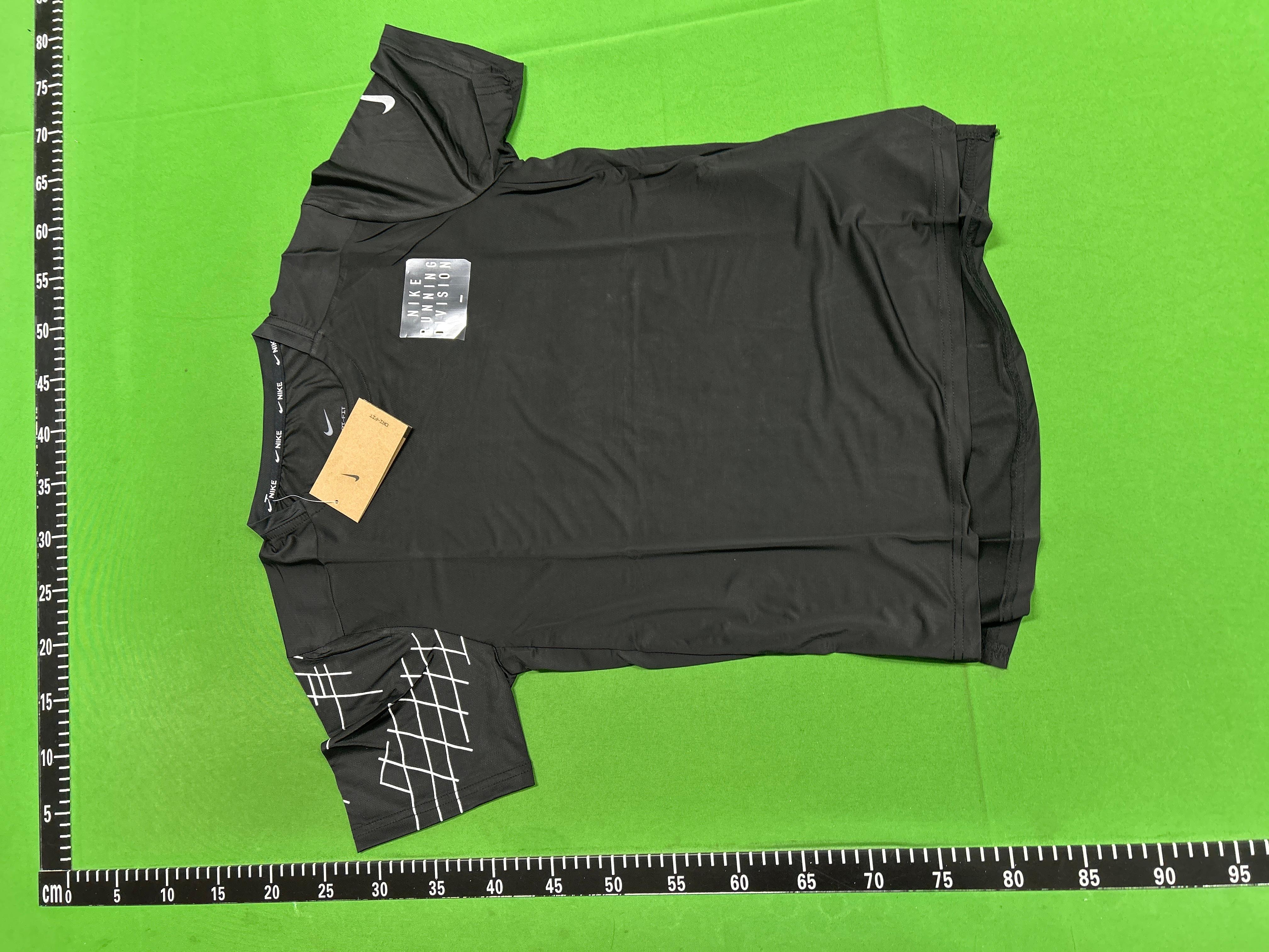 Foto QC 3 de Nike Running Division T-shirt Graphic Sleeve Black