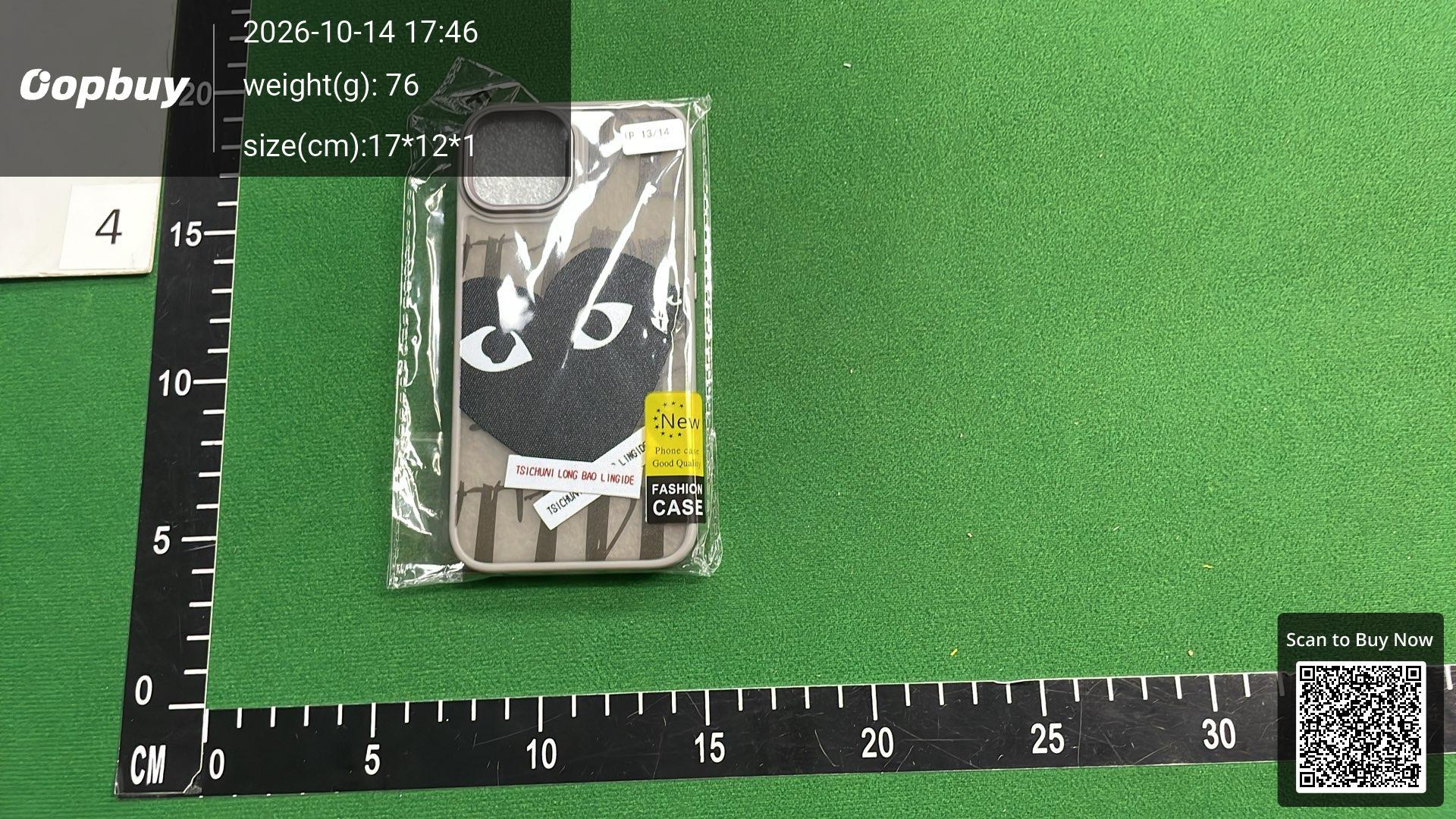 Foto QC 2 de Comme des Garçons Play Case for iPhone 15 Black