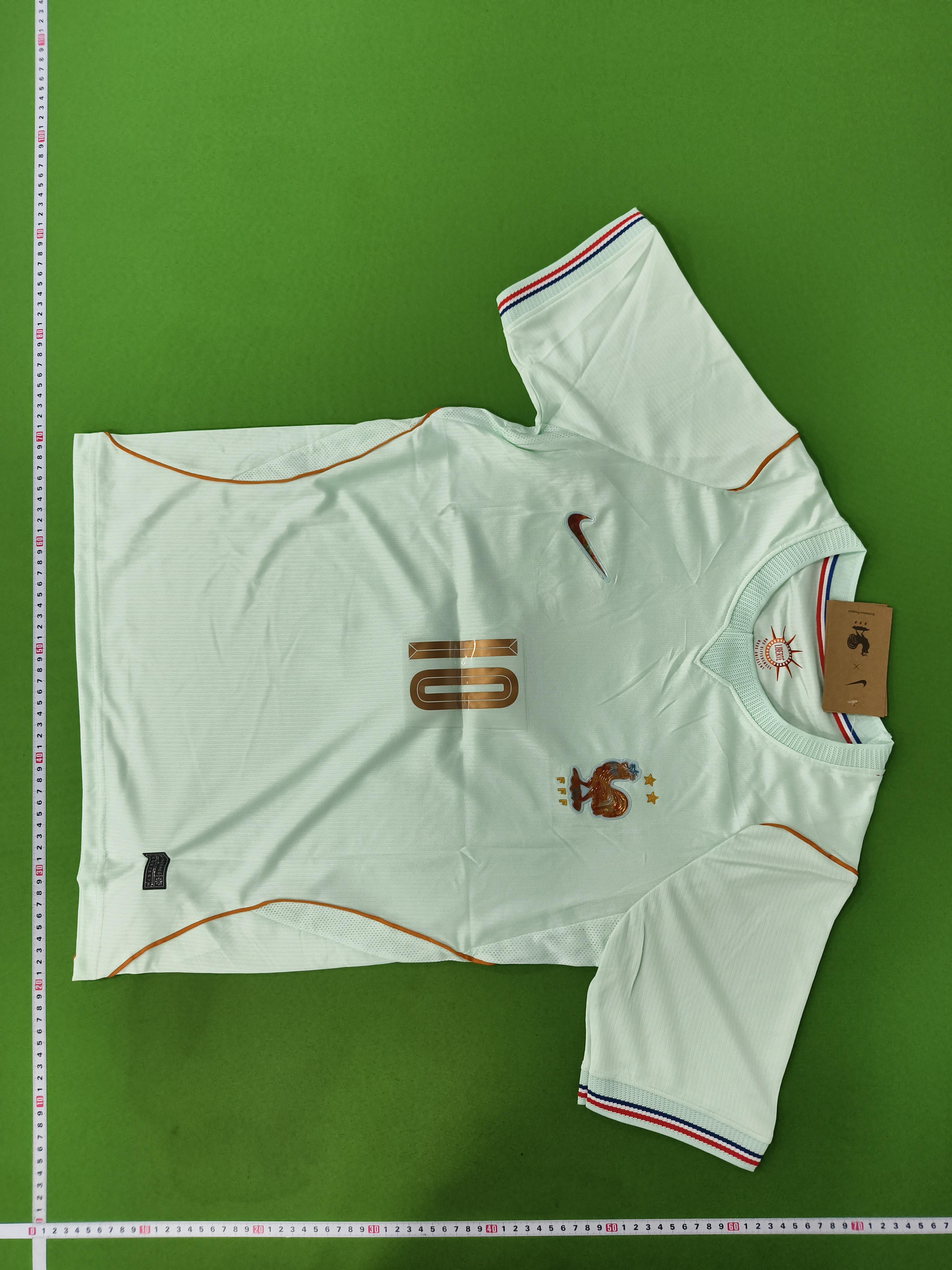 Foto QC 6 de adidas x Spain 2026 Away Cucurella #24 Jersey White