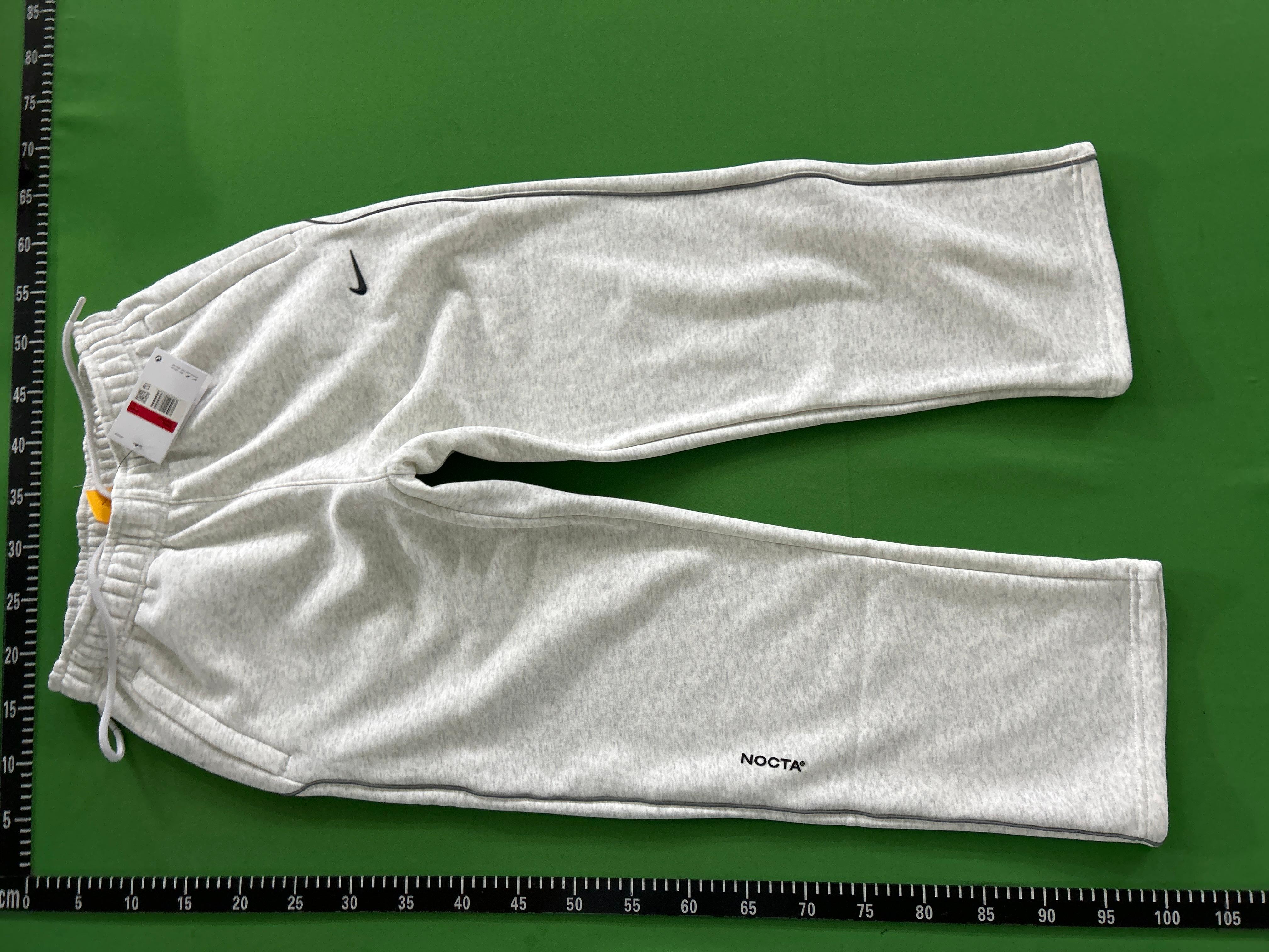 Foto QC 3 de Stussy Nike World Tour Sweater Grey