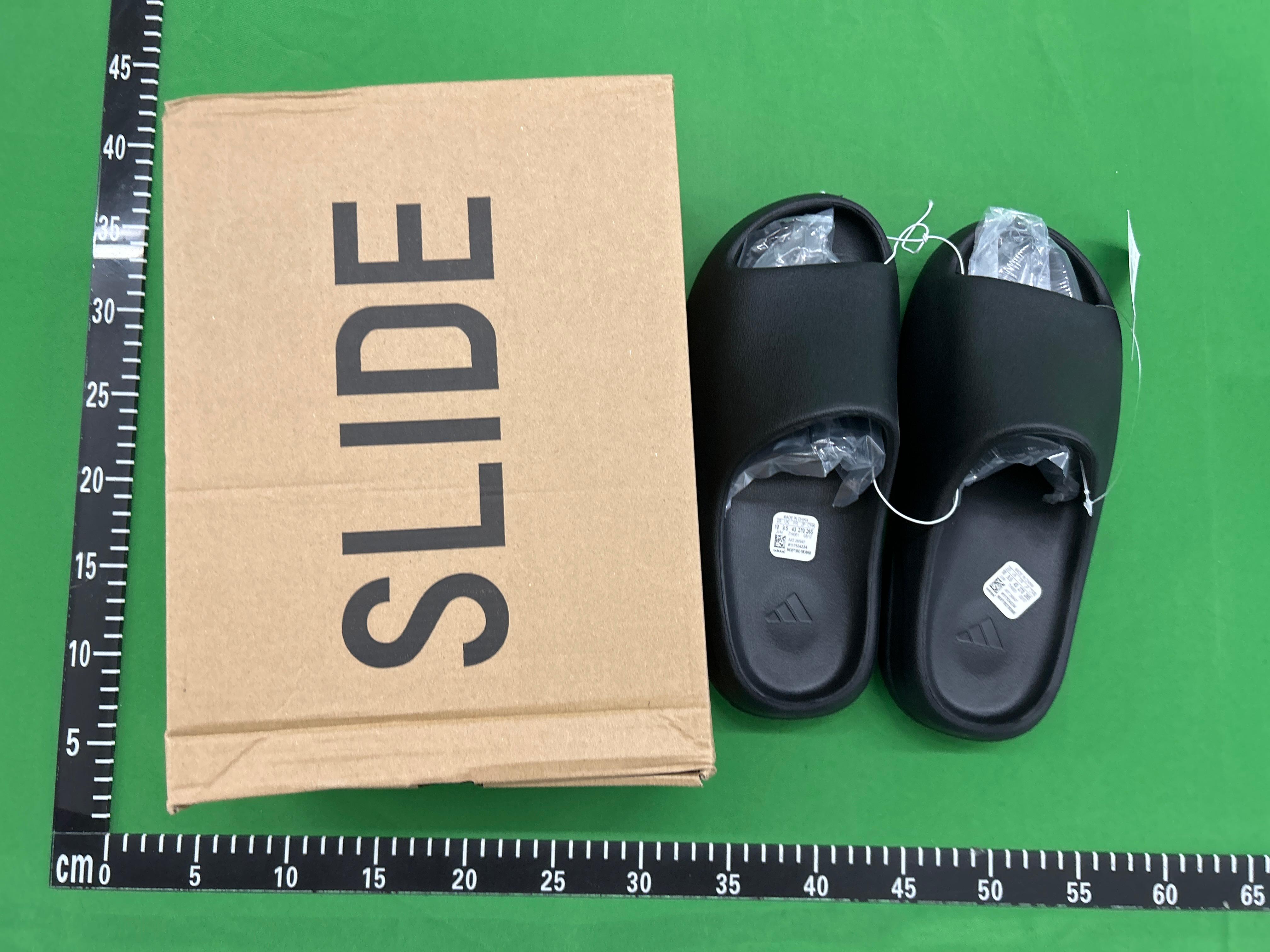 Foto QC 8 de adidas Yeezy Slide Foam Onyx HQ6448