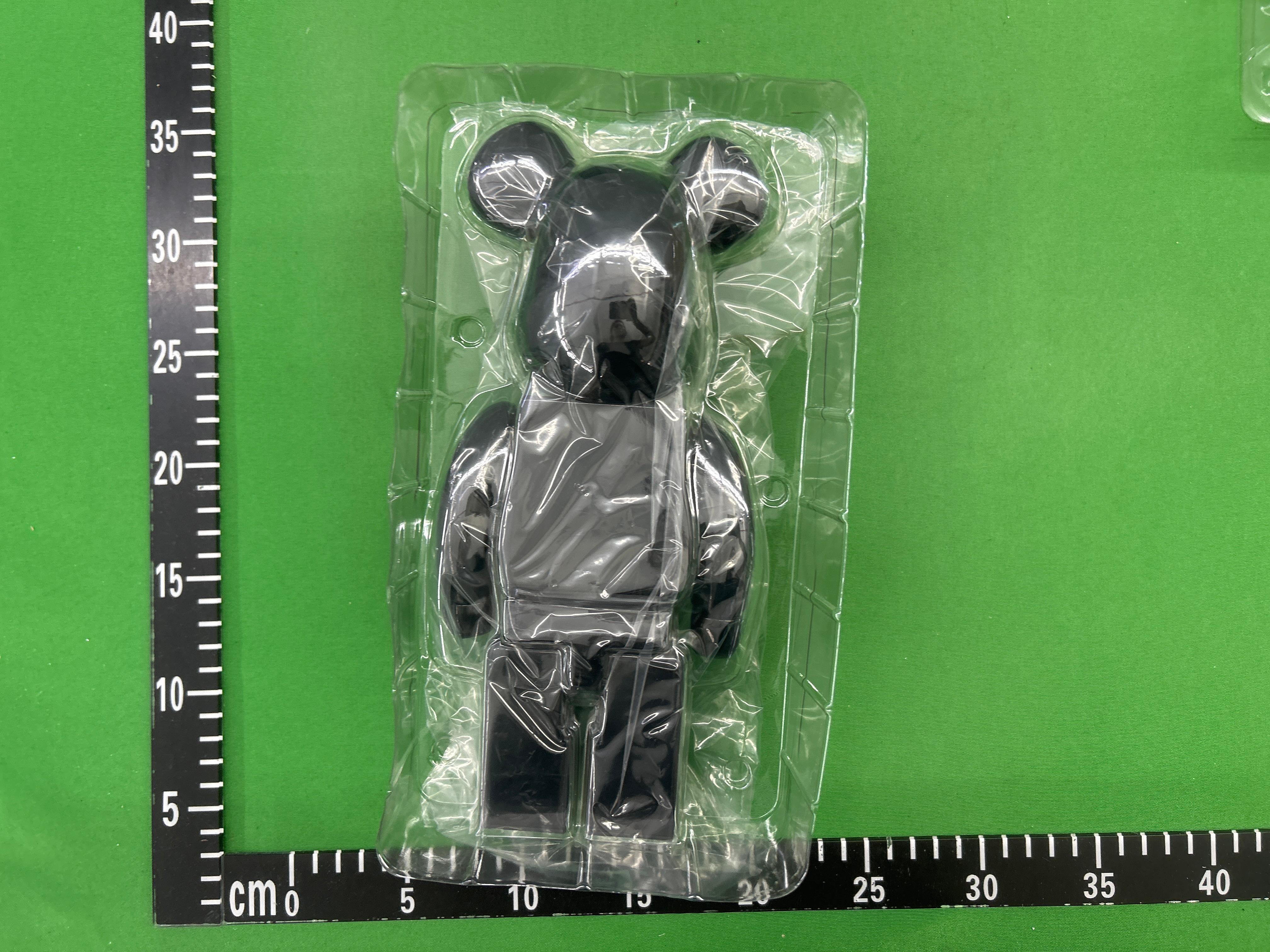 Foto QC 5 de Medicom Toy BE@RBRICK A Bathing Ape (BAPE) ABC Camo Blue 400% PVC Figure