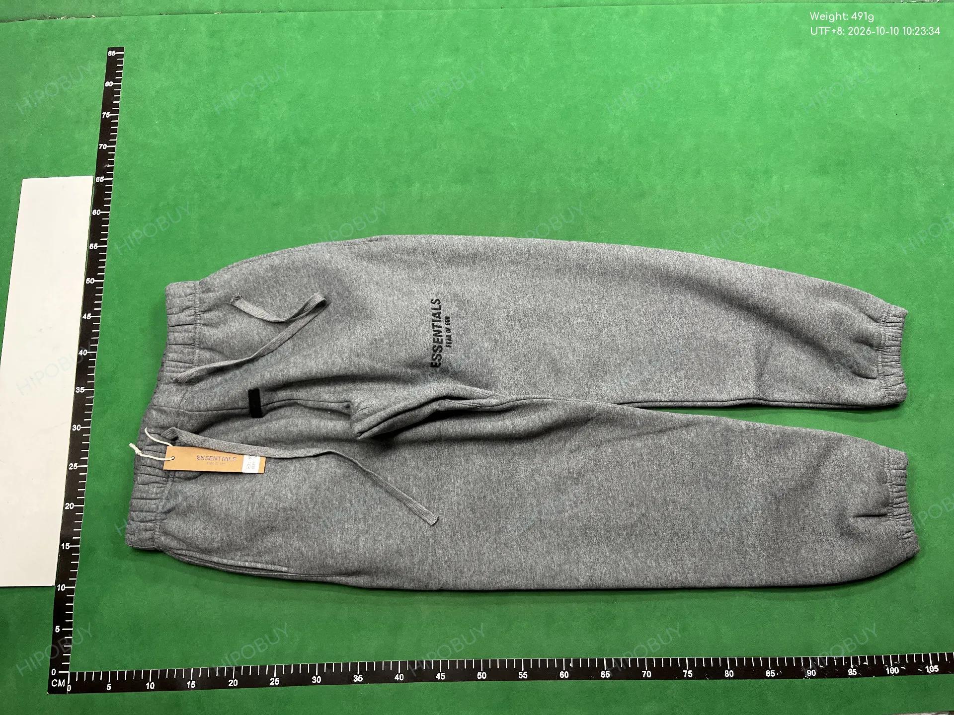 Foto QC 6 de Fear of God Essentials Set 2-Piece Grey