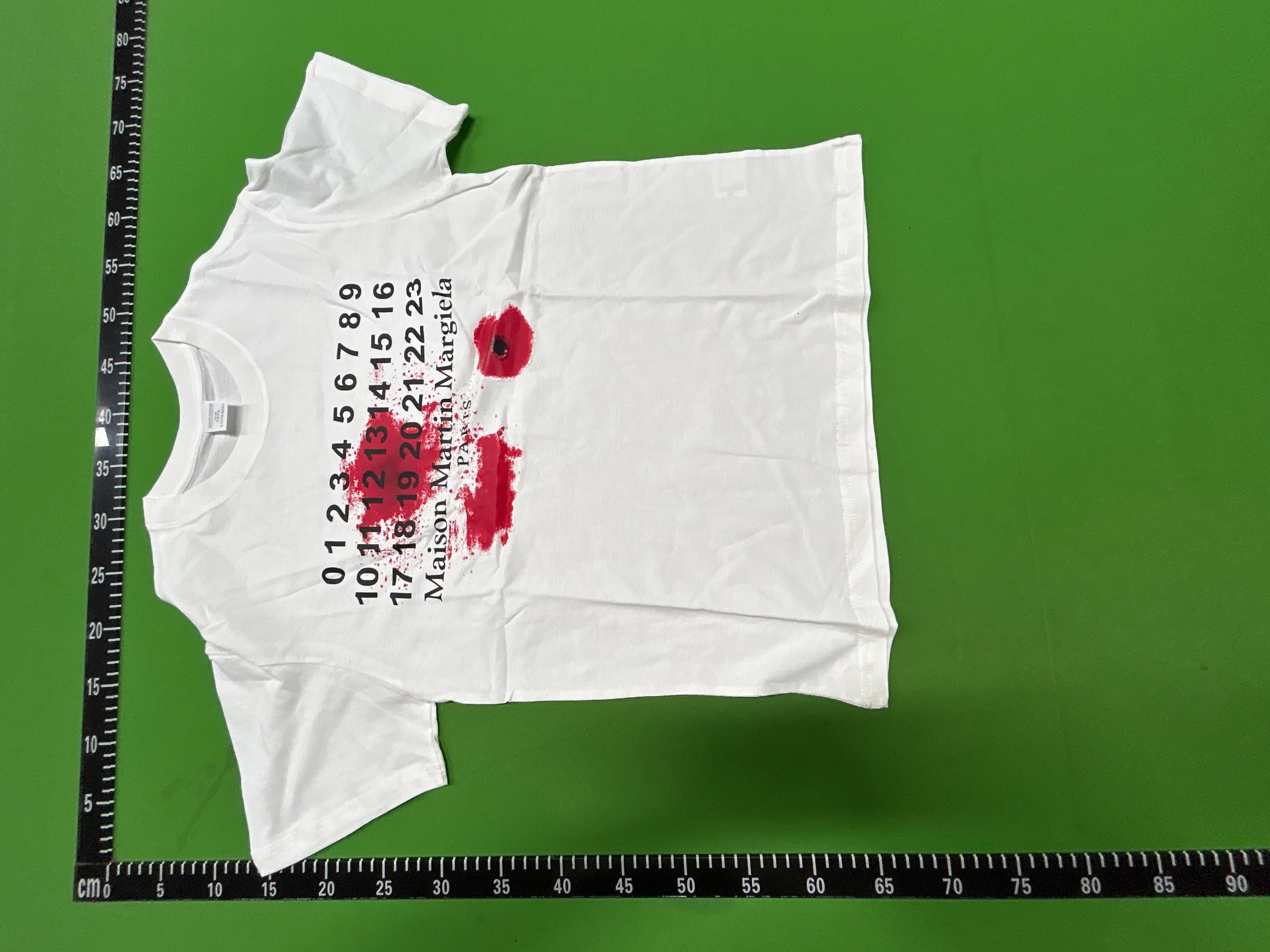 Foto QC 7 de Maison Margiela T-shirt Numeric Logo Kiss Print White