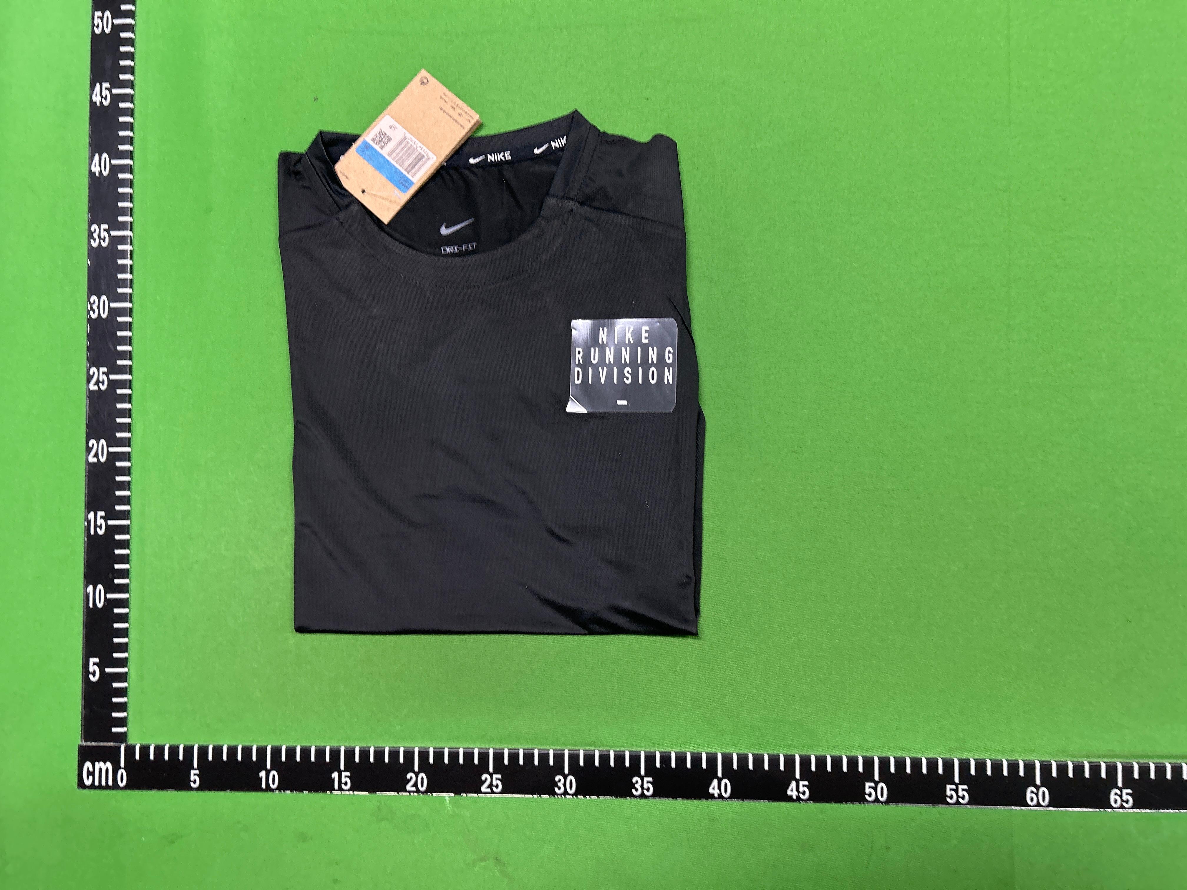 Foto QC 1 de Nike Running Division T-shirt Graphic Sleeve Black