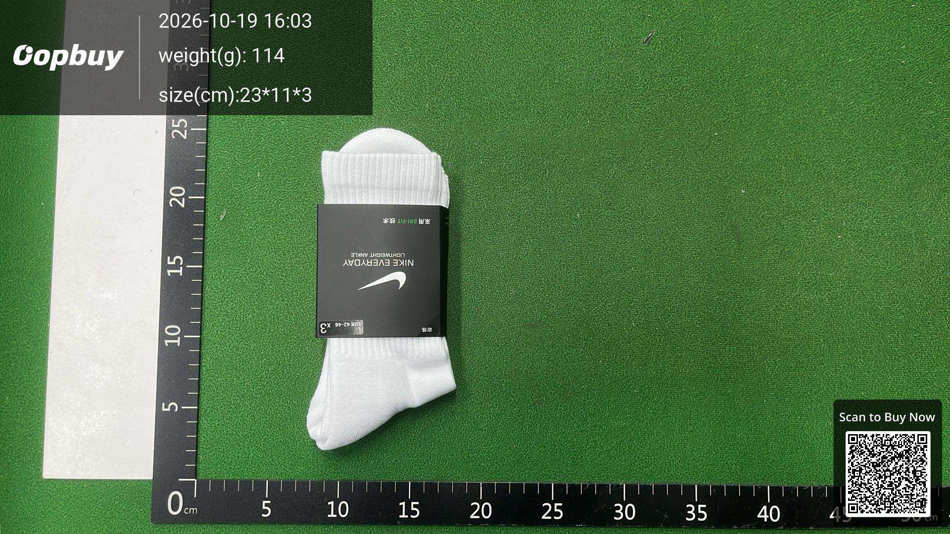 Foto QC 6 de Nike Everyday Crew Socks Lightweight Dri-FIT White Black