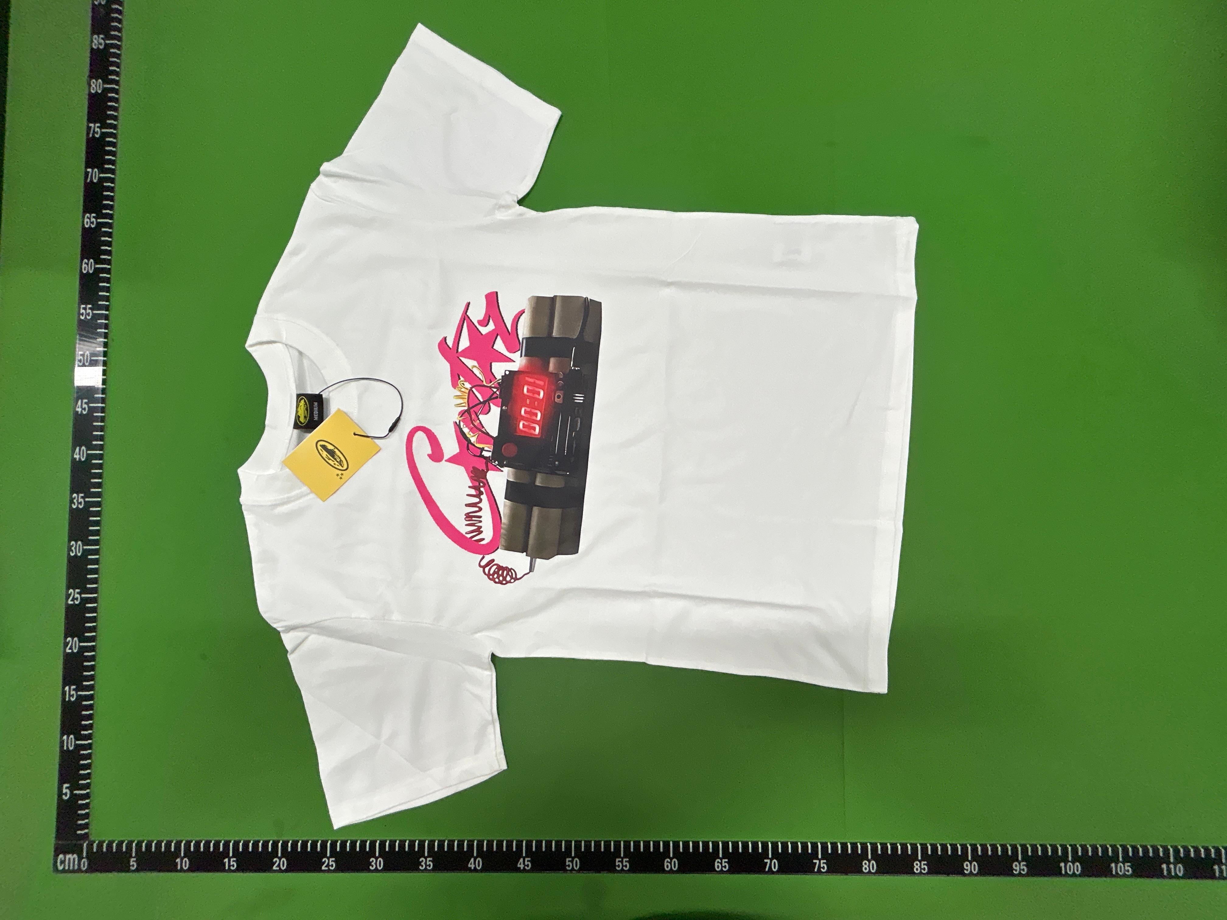 Foto QC 2 de Corteiz T-shirt Time Bomb Pink Graphic Black