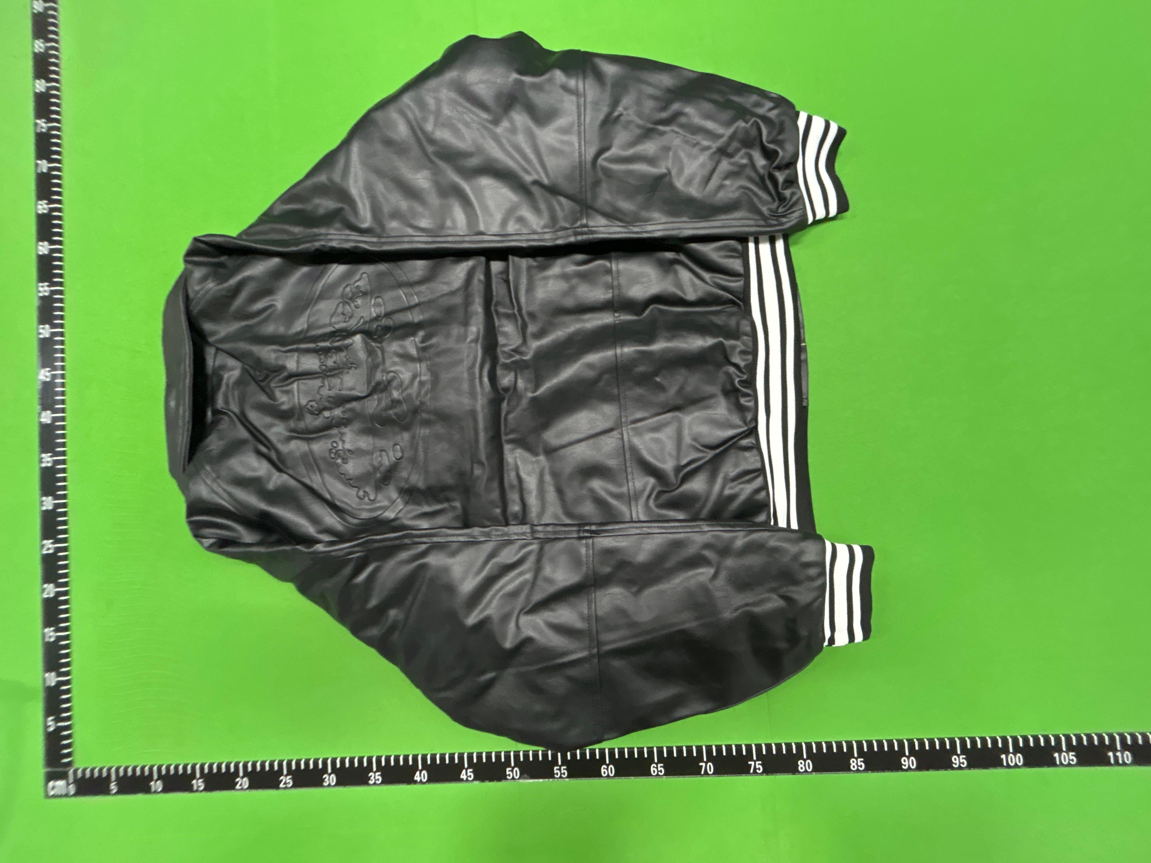 Foto QC 4 de Corteiz AC Milan Varsity Jacket Leather Black