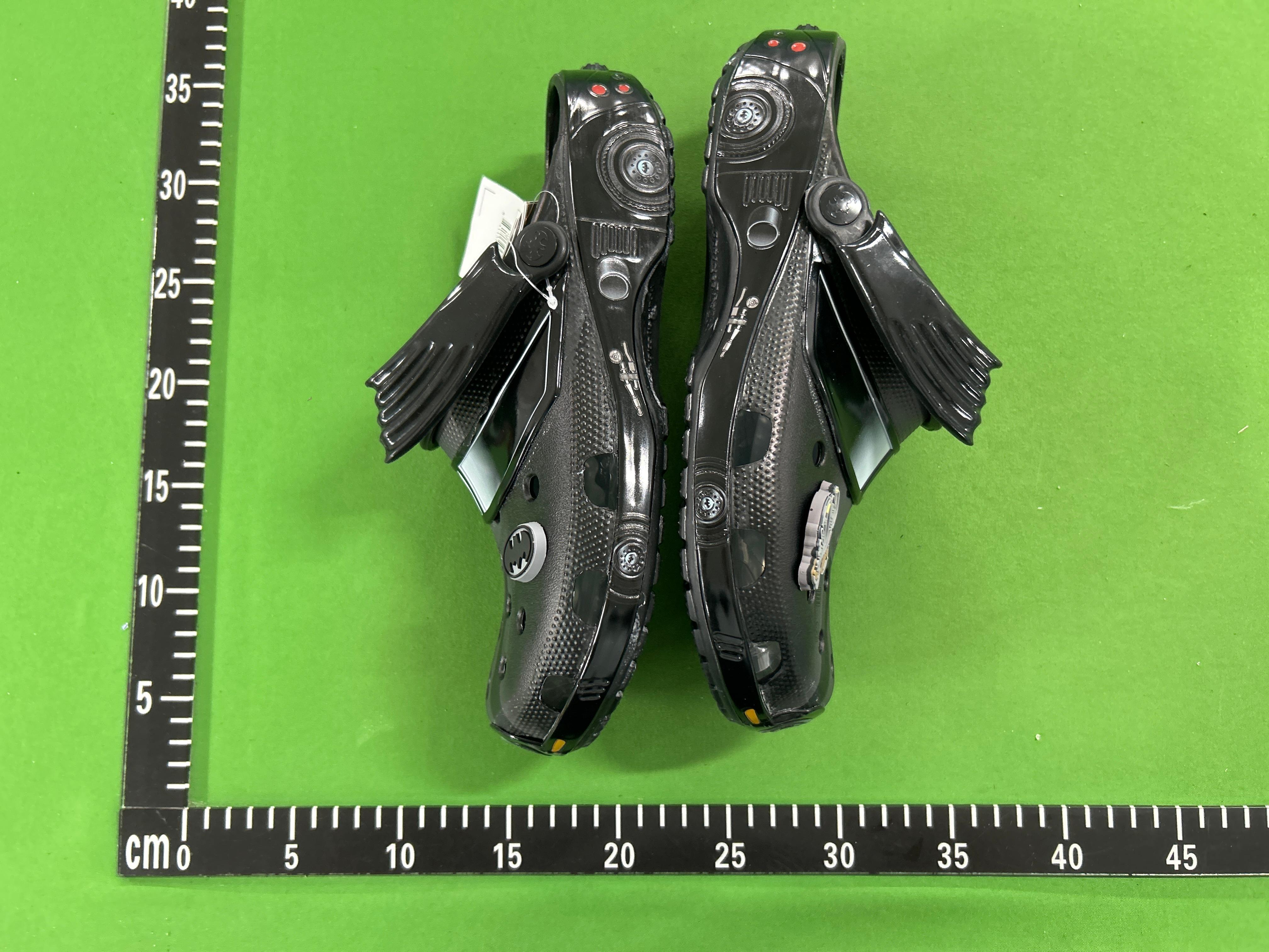 Foto QC 3 de Crocs Classic Clog Foam Batman Batmobile