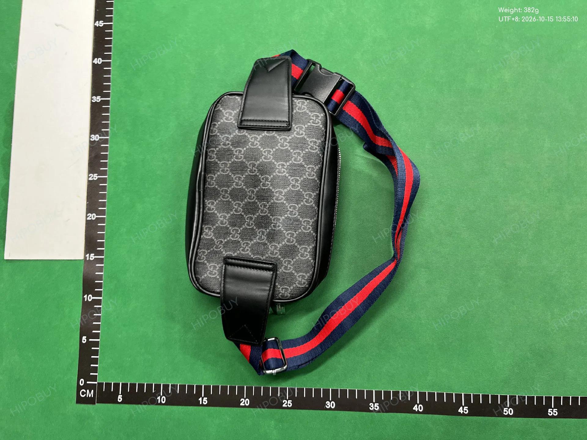 Foto QC 4 de Gucci GG Supreme Belt Bag Small Black GG Supreme Canvas