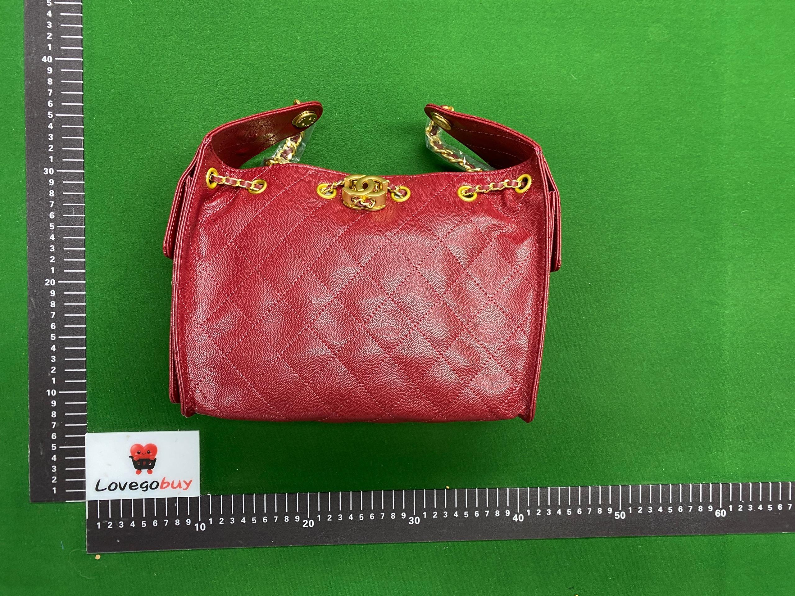 Foto QC 5 de Chanel Hobo Quilted Caviar Skin