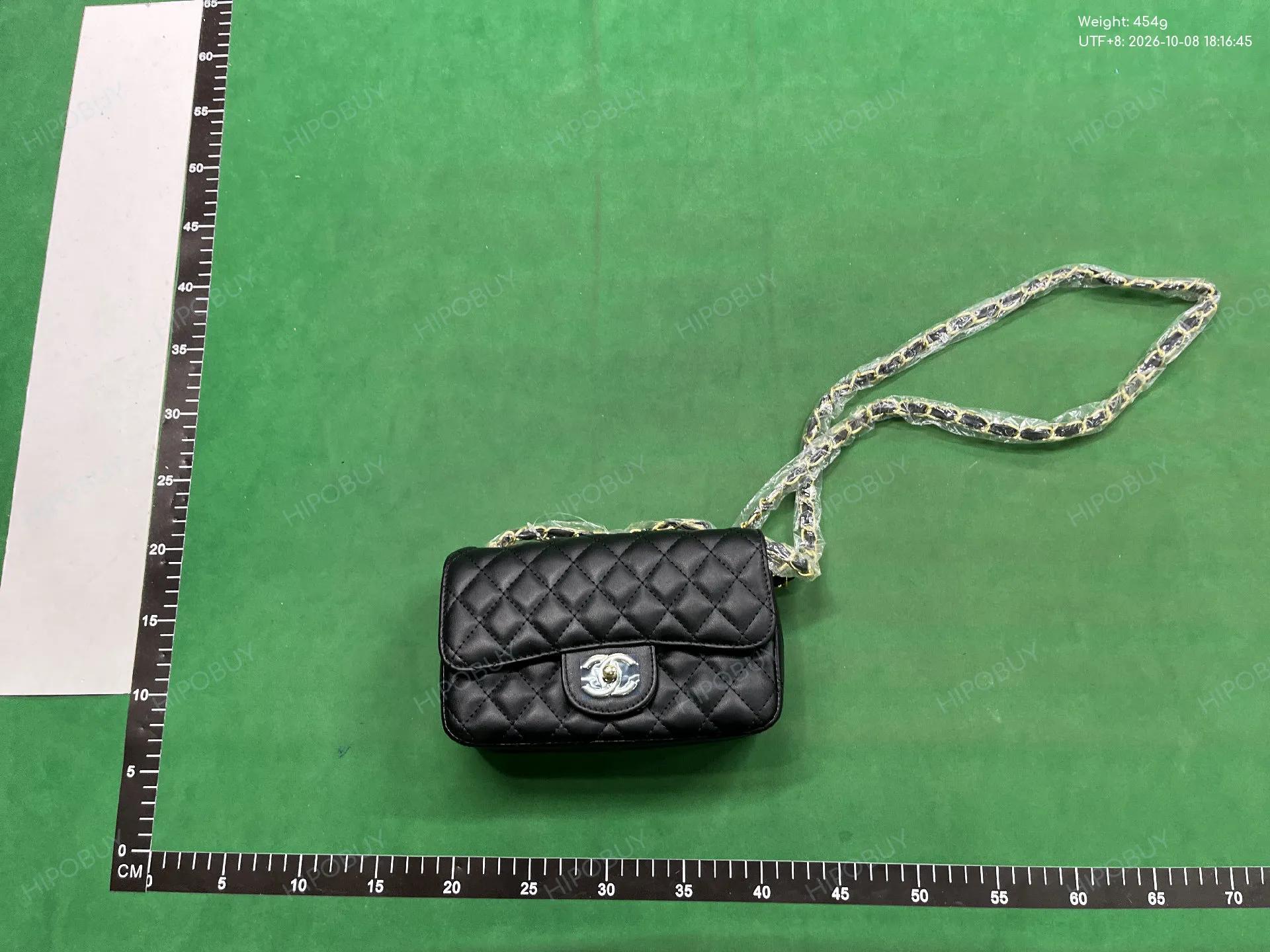Foto QC 3 de Chanel Classic Flap 20 Black Lambskin