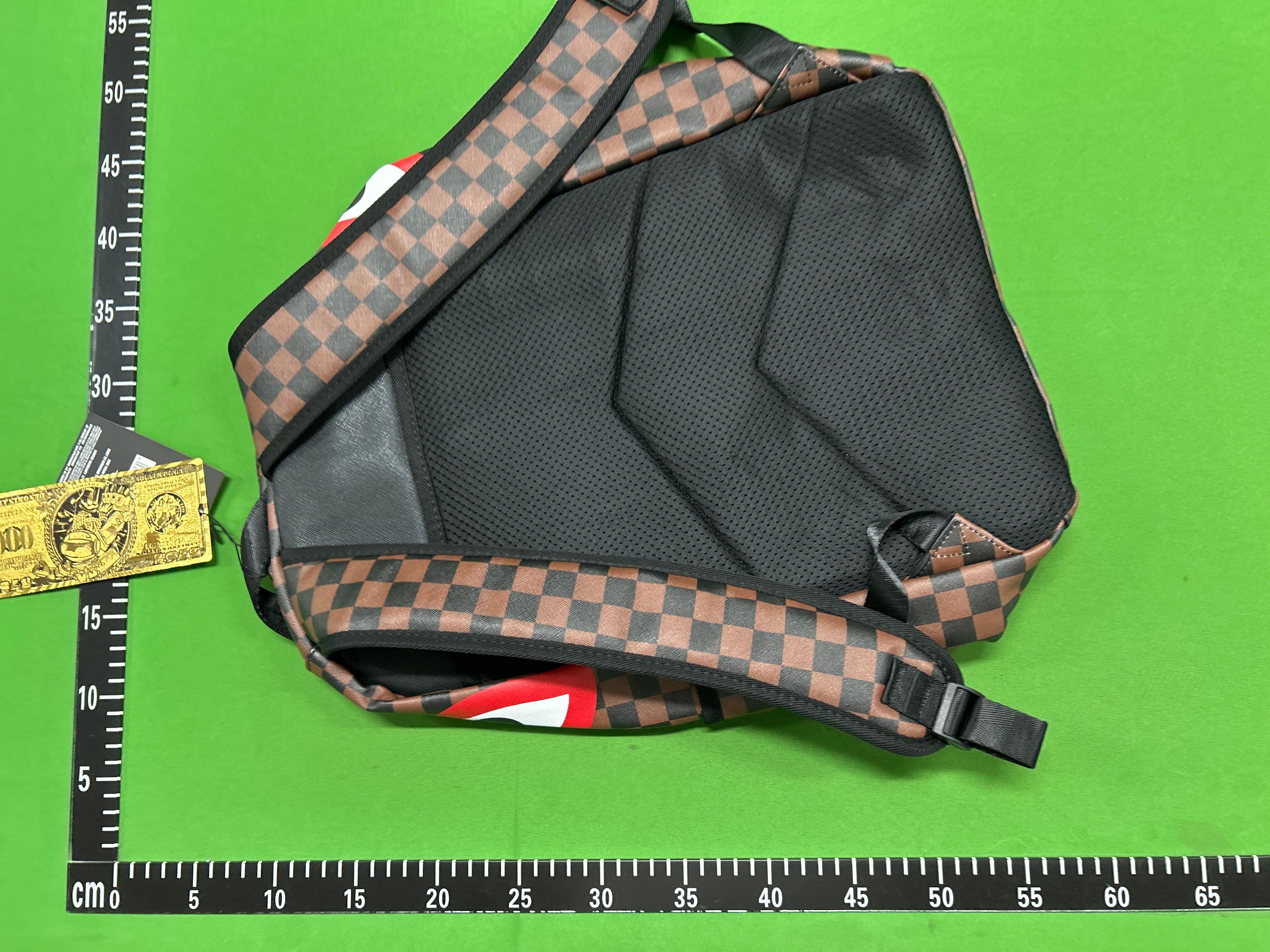 Foto QC 7 de Other Shark Backpack Charcoal Signature Print