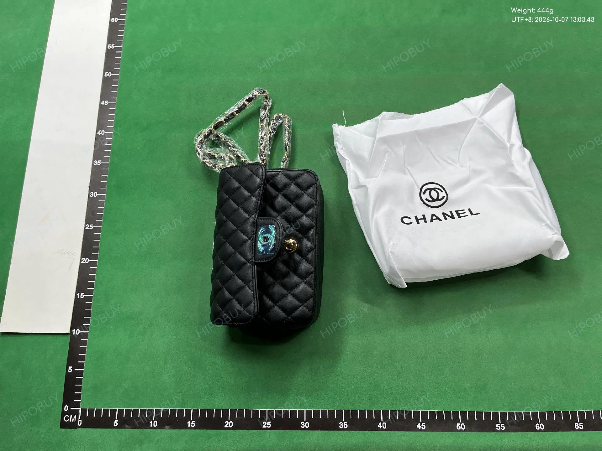 Foto QC 8 de Chanel Classic Flap 20 Black Lambskin