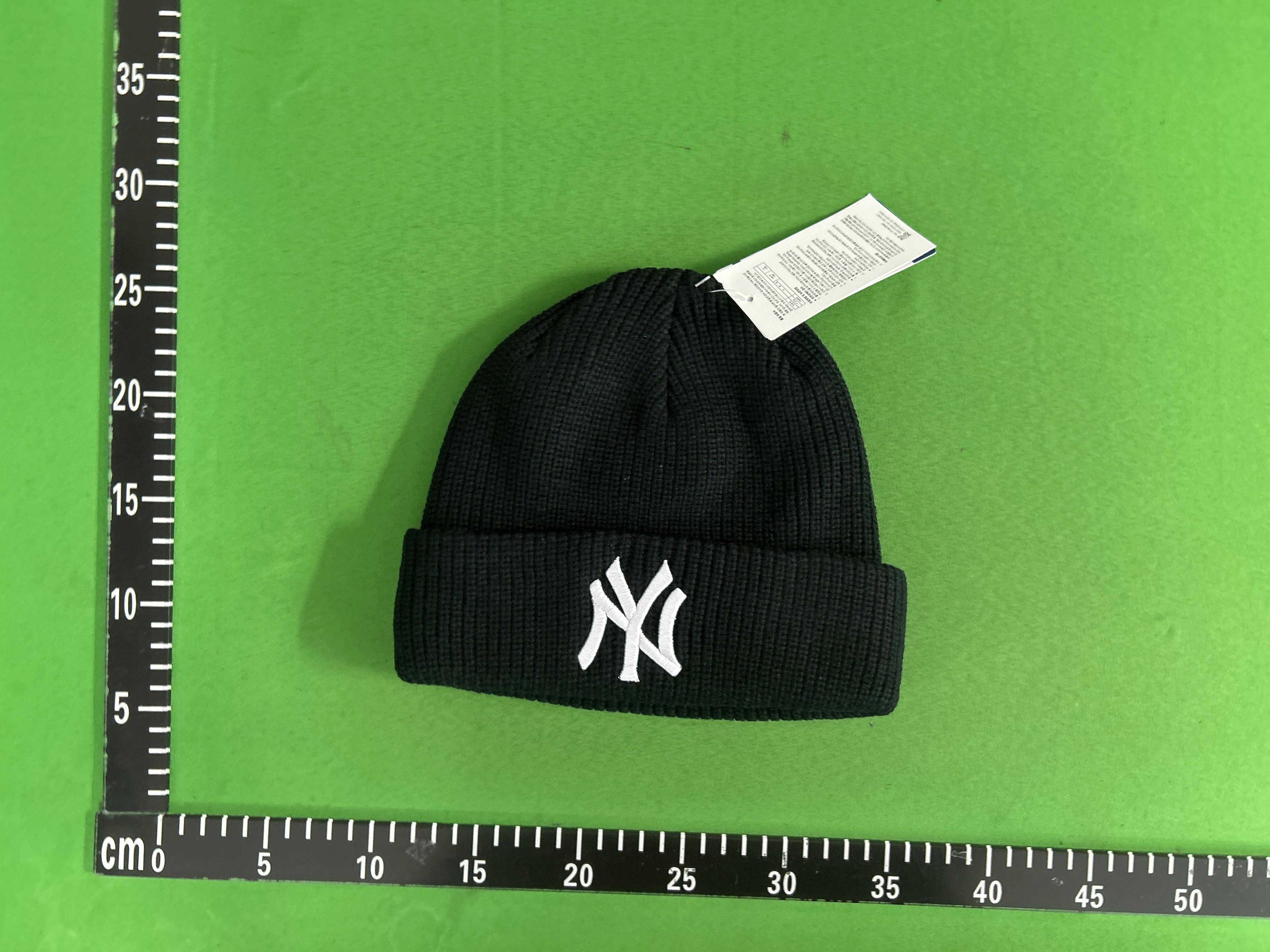 Foto QC 3 de New York Yankees NY Beanie Purple