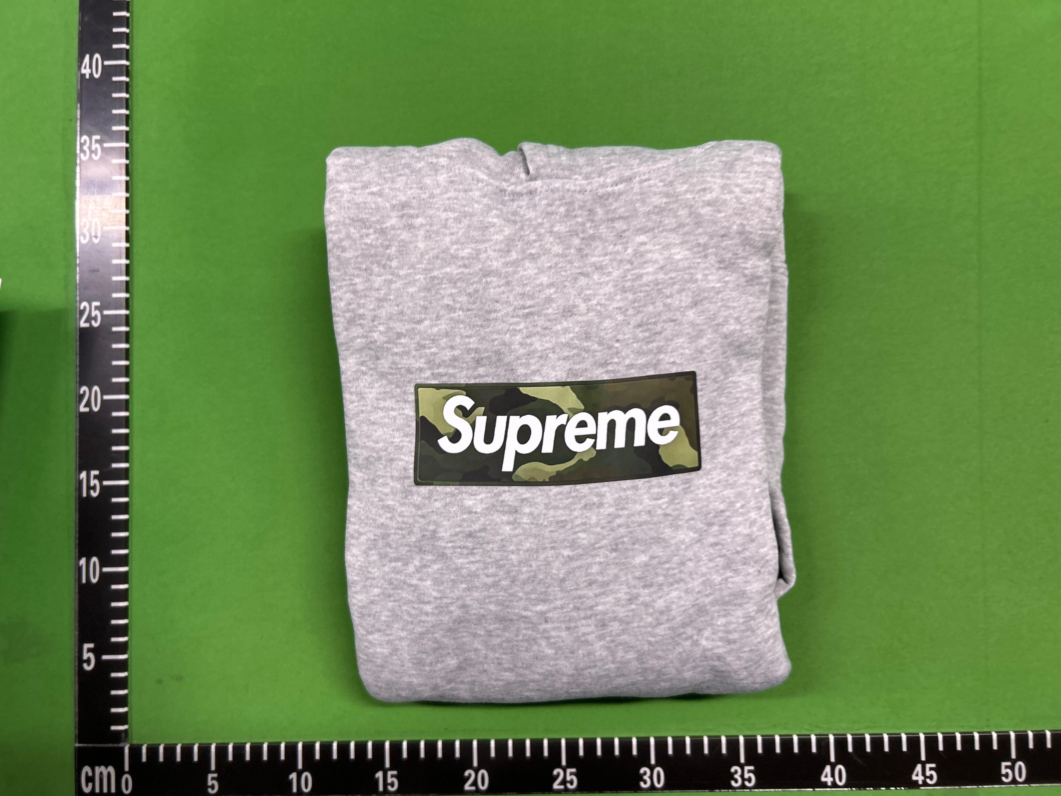Foto QC 5 de Nike Supreme Arc Logo Crewneck Sweater Heather Grey