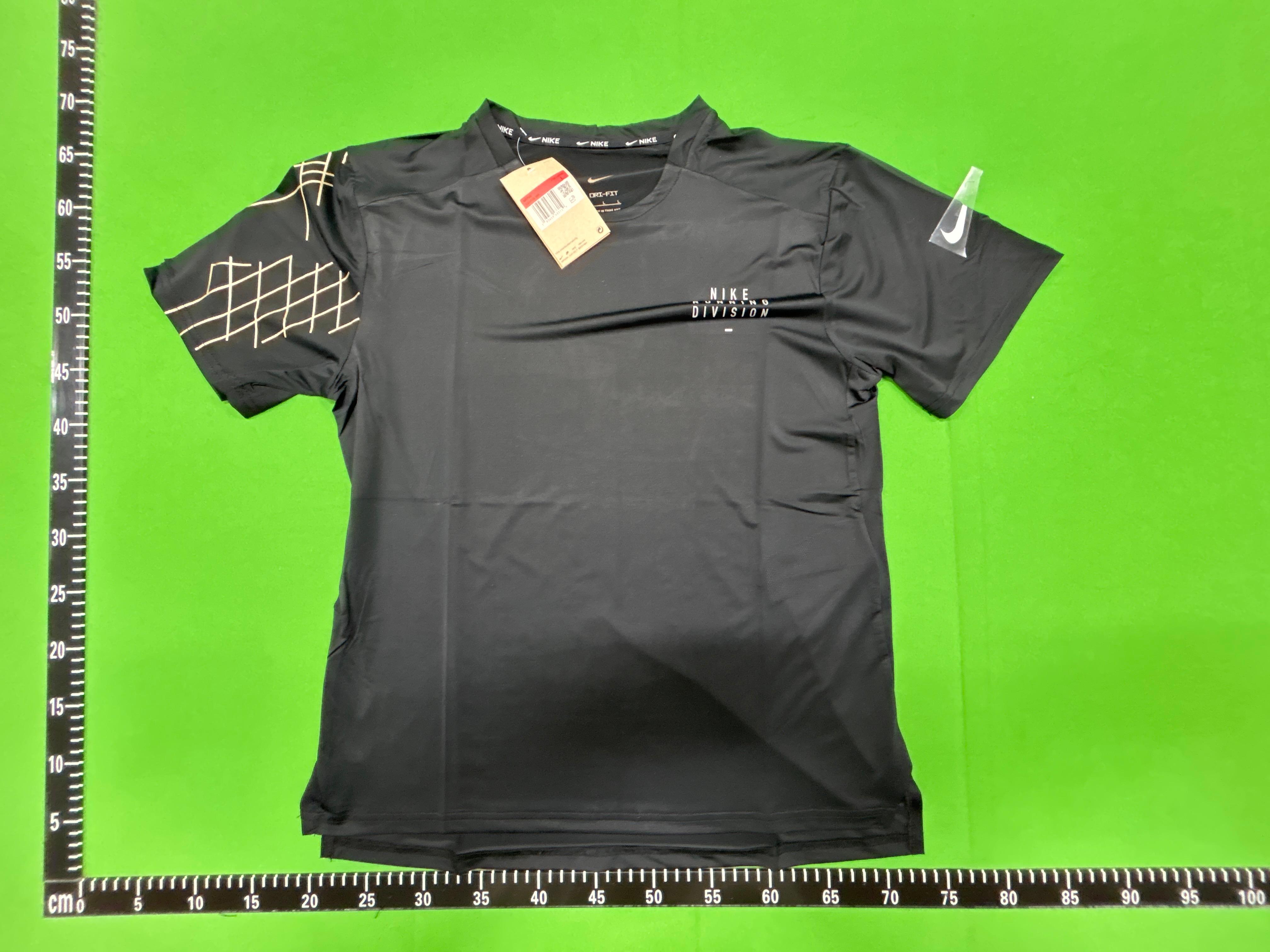 Foto QC 7 de Nike Running Division T-shirt Graphic Sleeve Black