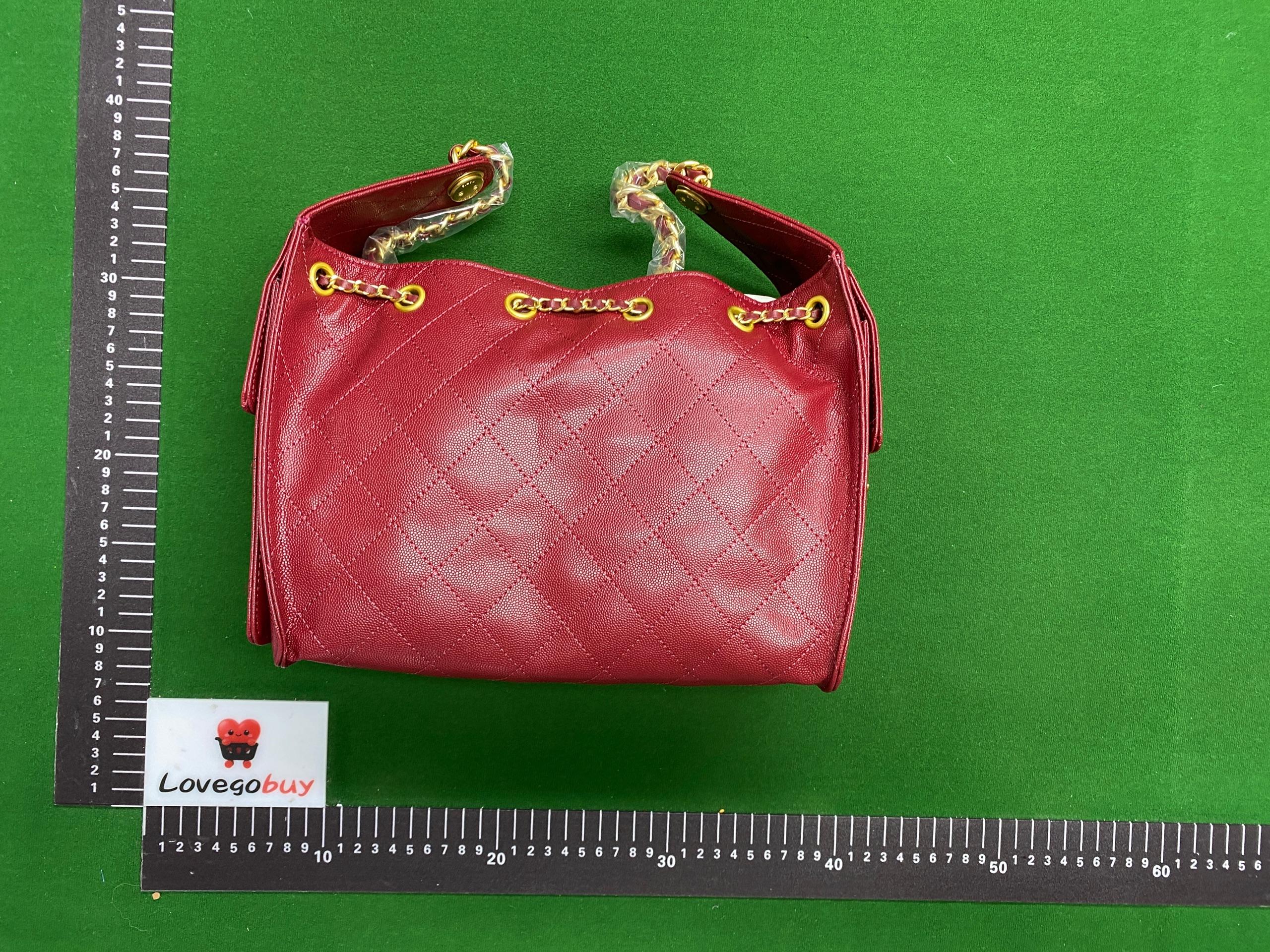 Foto QC 6 de Chanel Hobo Quilted Caviar Skin