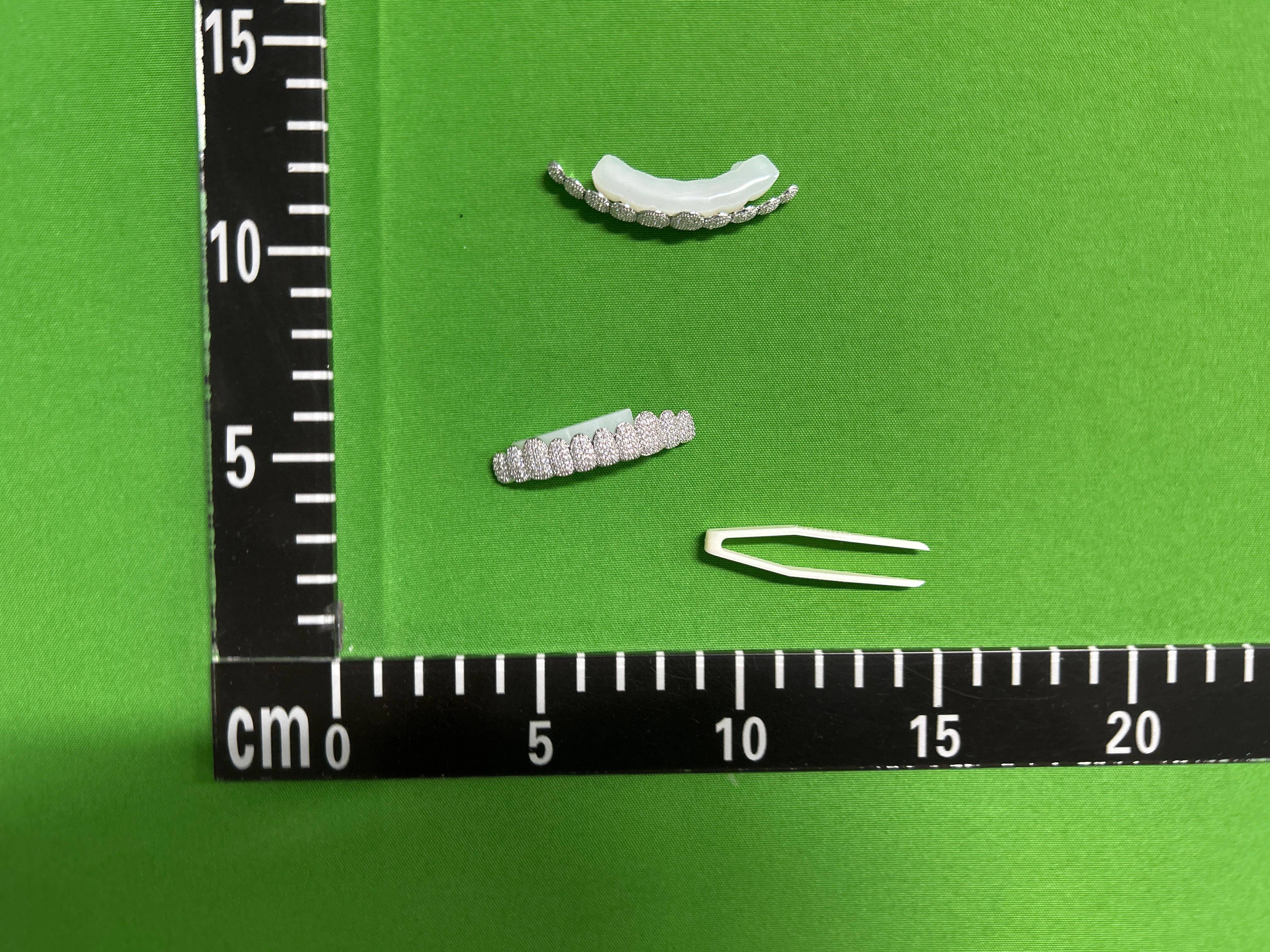 Foto QC 2 de Unbranded Grillz Metal Cubic Zirconia Silver