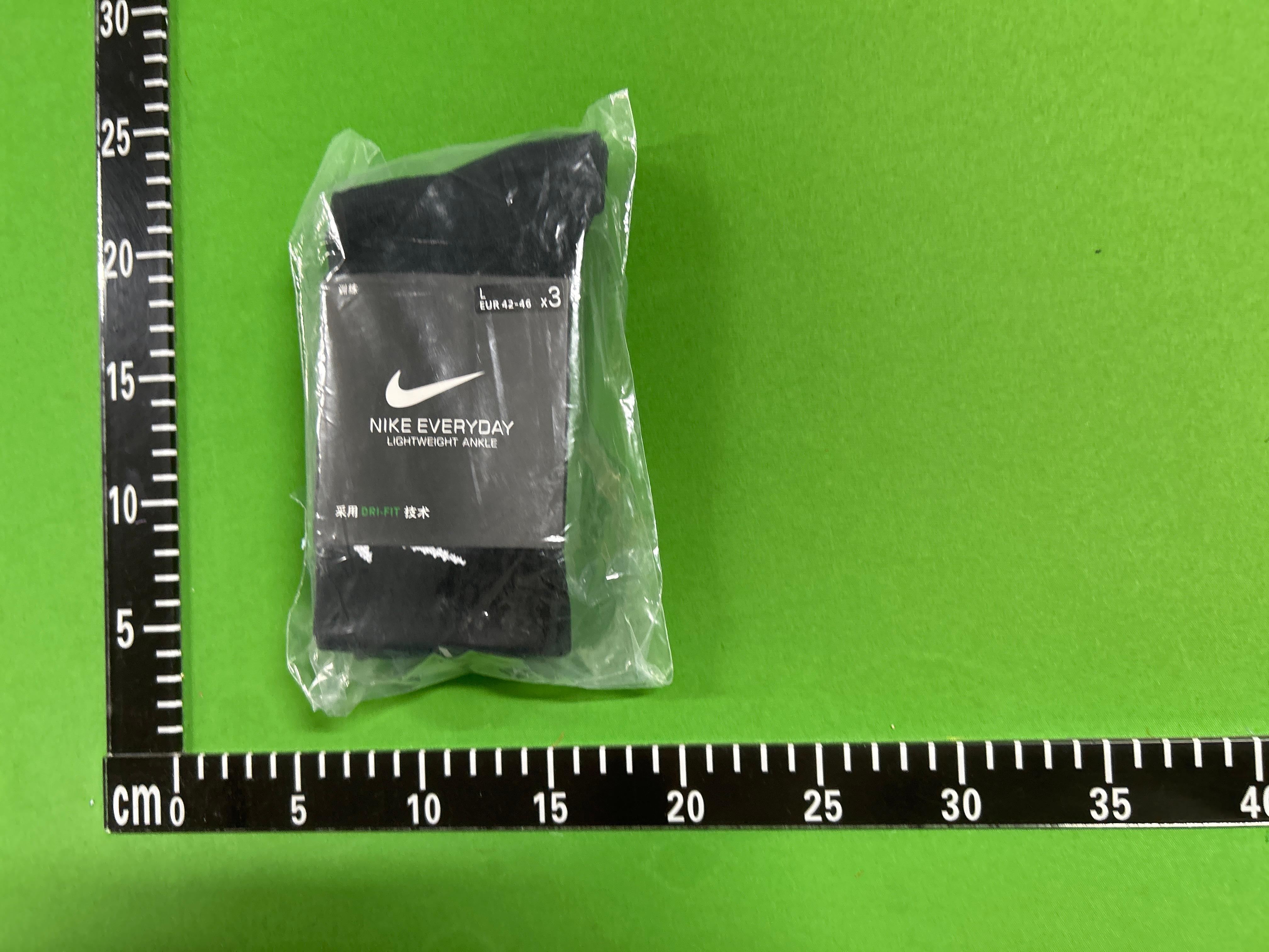 Foto QC 1 de Nike Everyday Crew Socks Lightweight Dri-FIT White Black