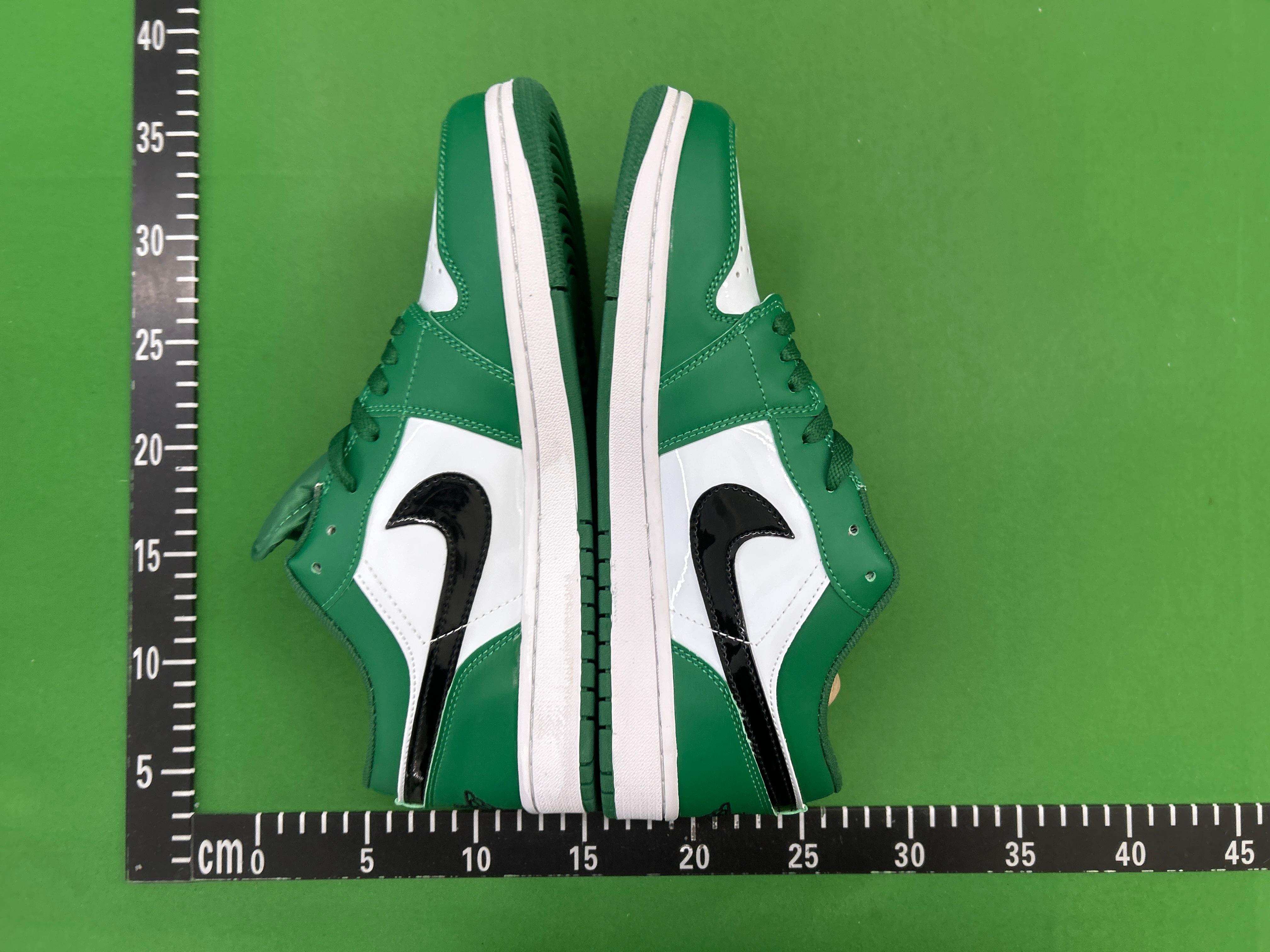 Foto QC 6 de Jordan 1 Retro Low OG SP Travis Scott Black Phantom Tiffany