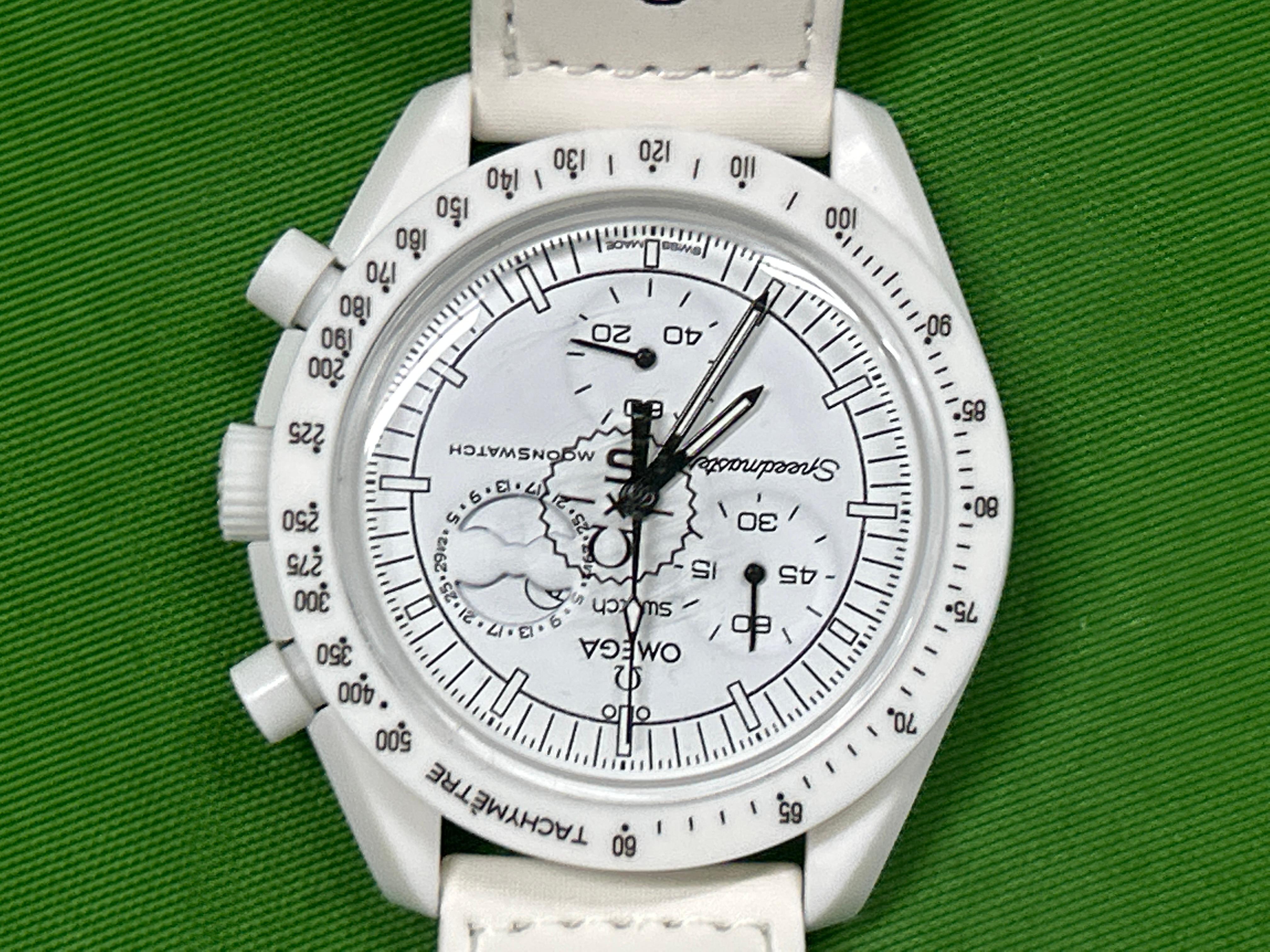 Foto QC 8 de Omega x Swatch Bioceramic MoonSwatch Mission to the Super Blue Moonphase SO33N100