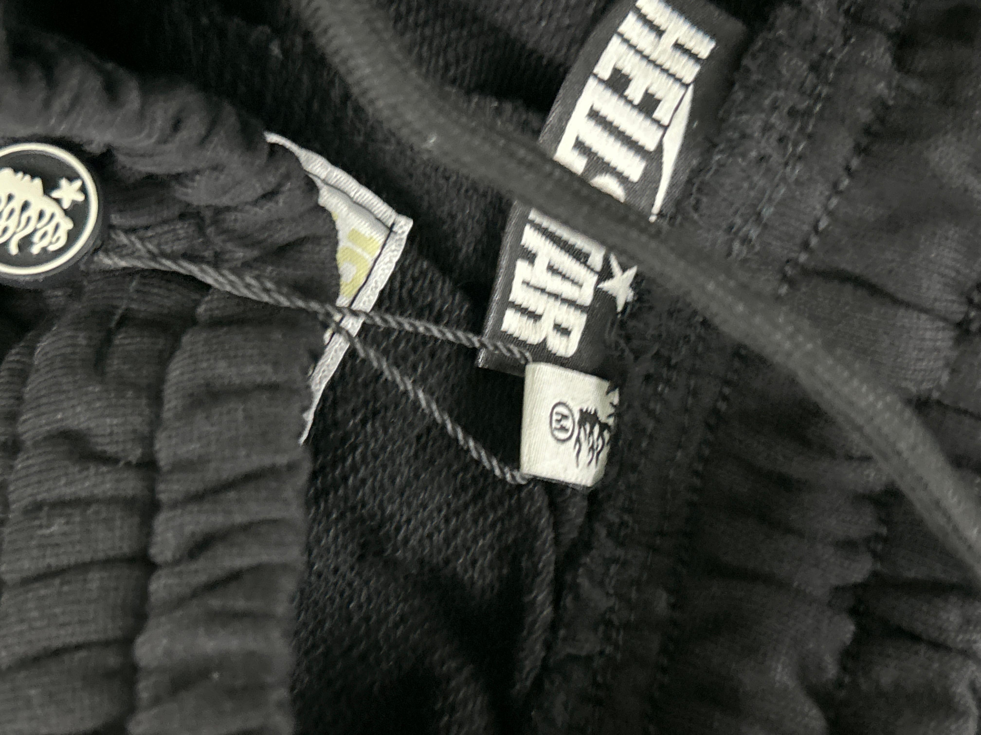 Foto QC 7 de Hellstar Path To Paradise Sweat Shorts Flame Black