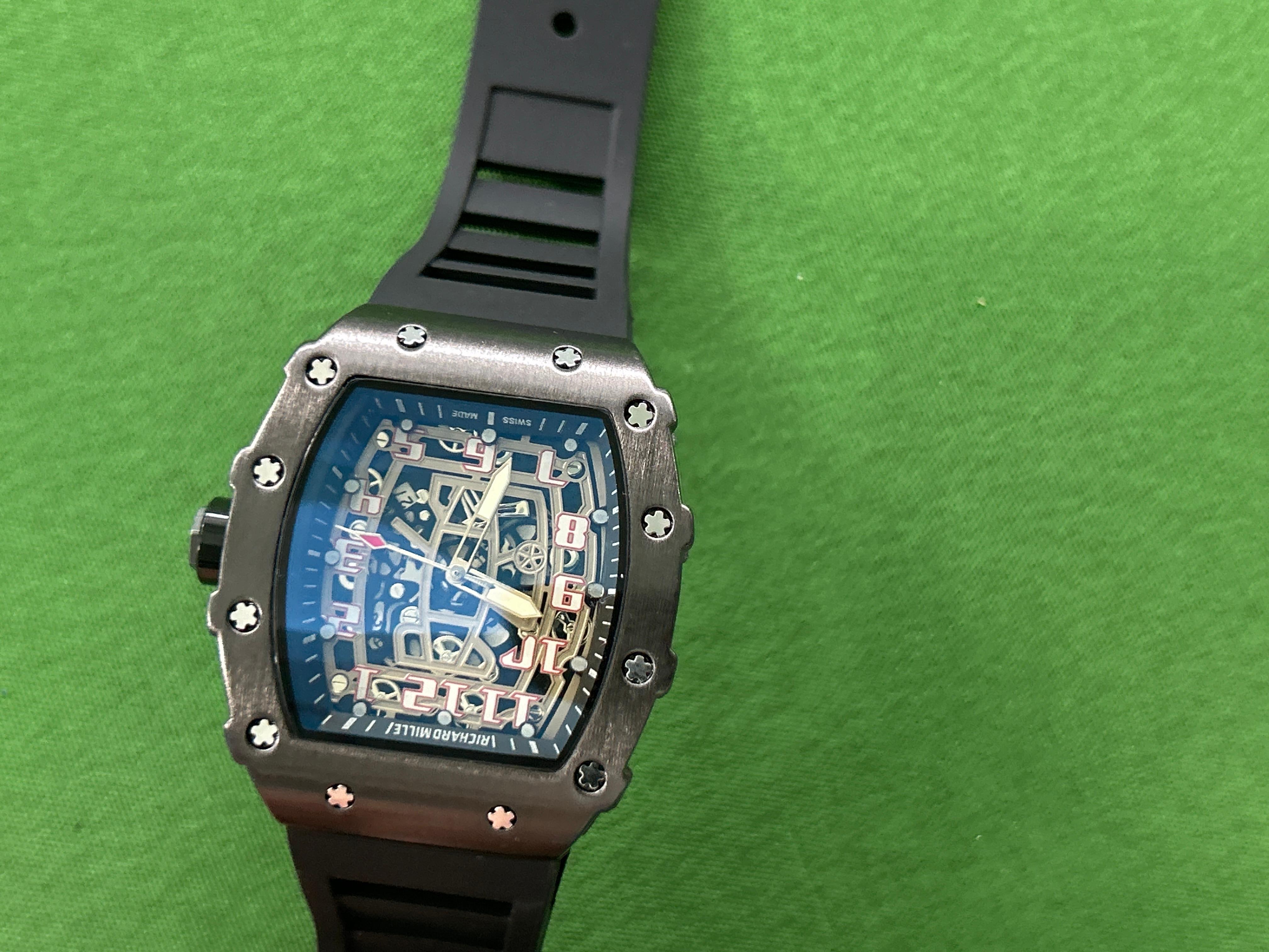 Foto QC 6 de Henglong Skeleton Tonneau Quartz Watch