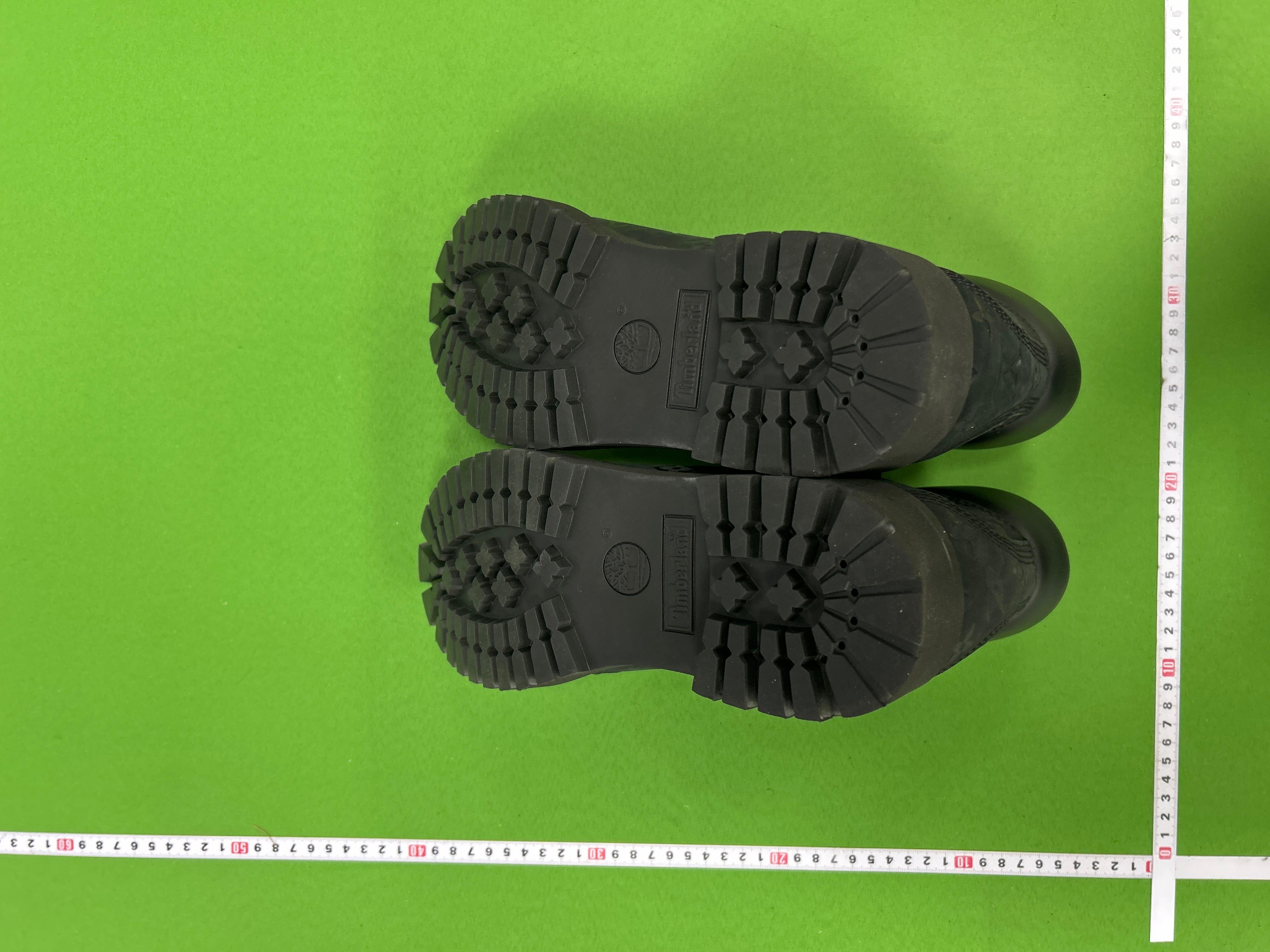 Foto QC 4 de Louis Vuitton 6-Inch Boot Black Monogram Louis Vuitton x Timberland
