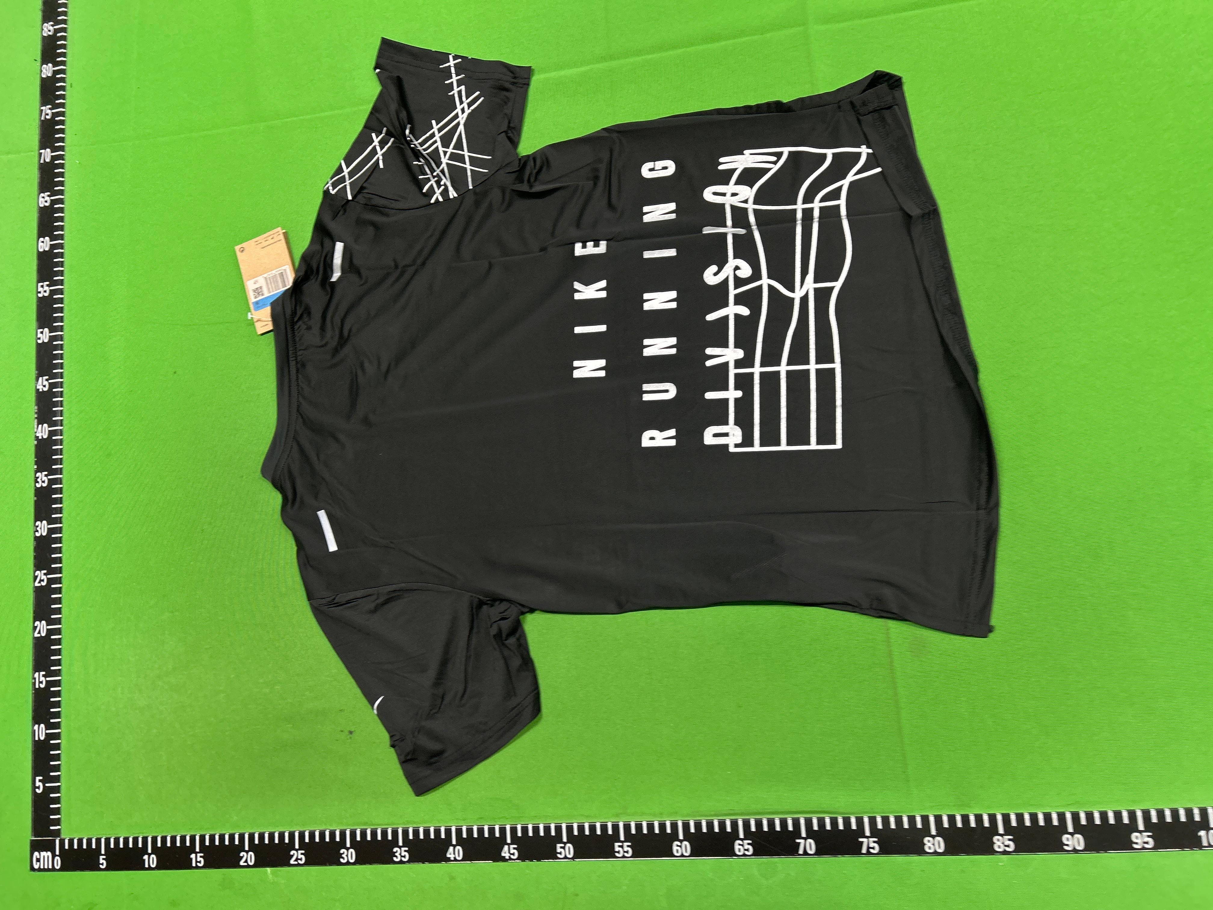 Foto QC 4 de Nike Running Division T-shirt Graphic Sleeve Black
