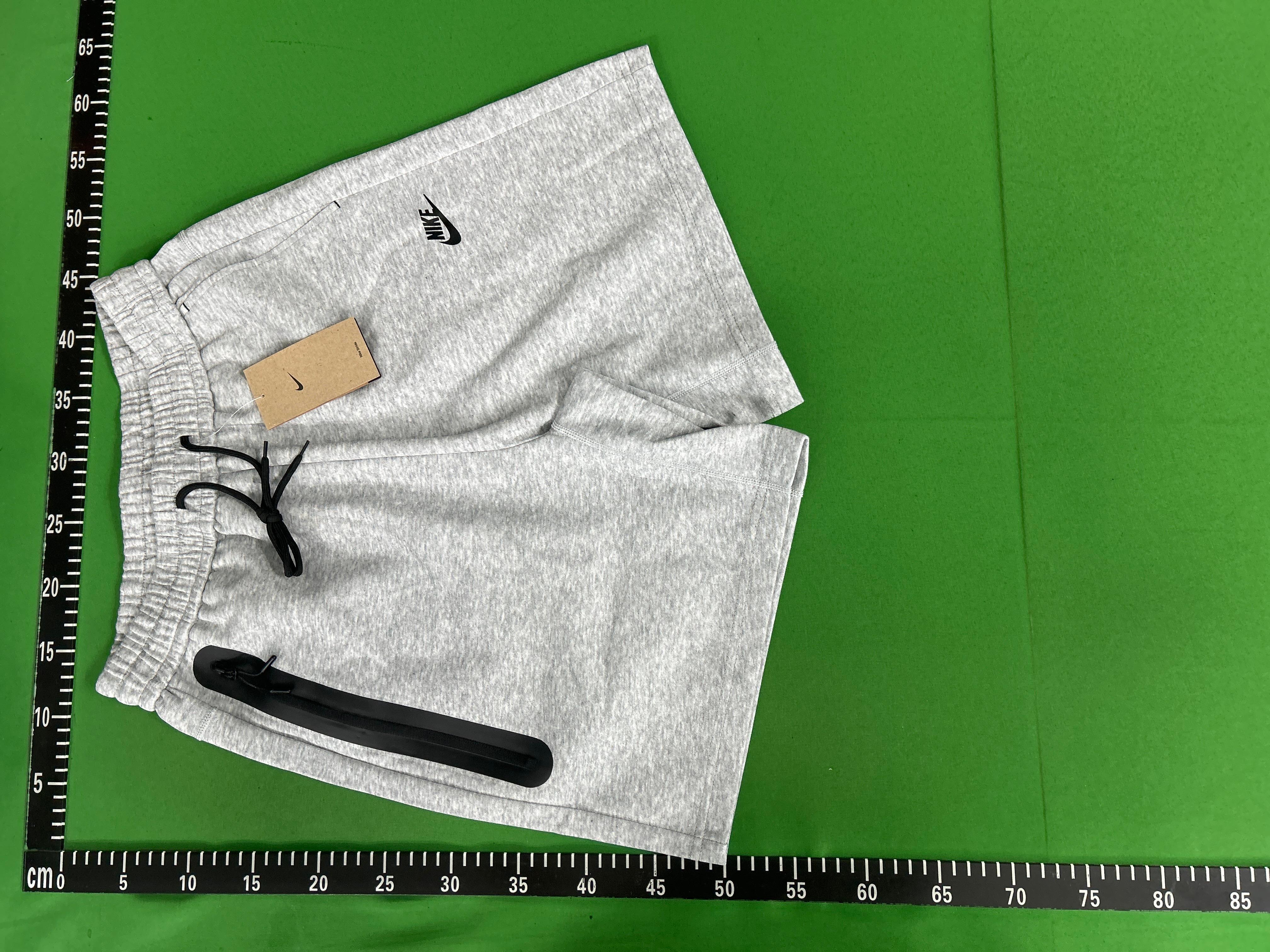 Foto QC 2 de Nike Tech Fleece Sweat Shorts Grey Black