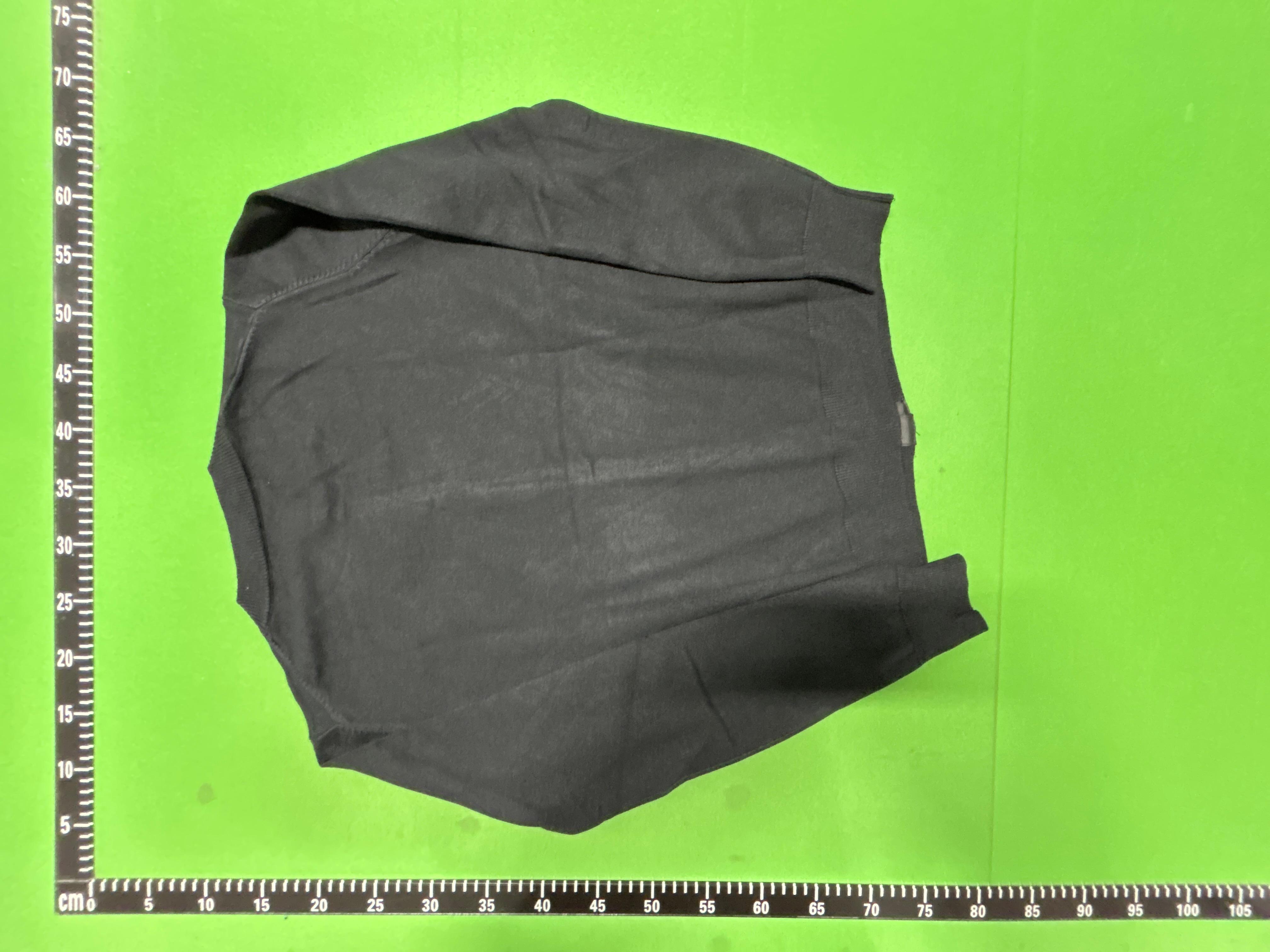 Foto QC 4 de Comme des Garçons Play Heart Logo Cardigan Wool