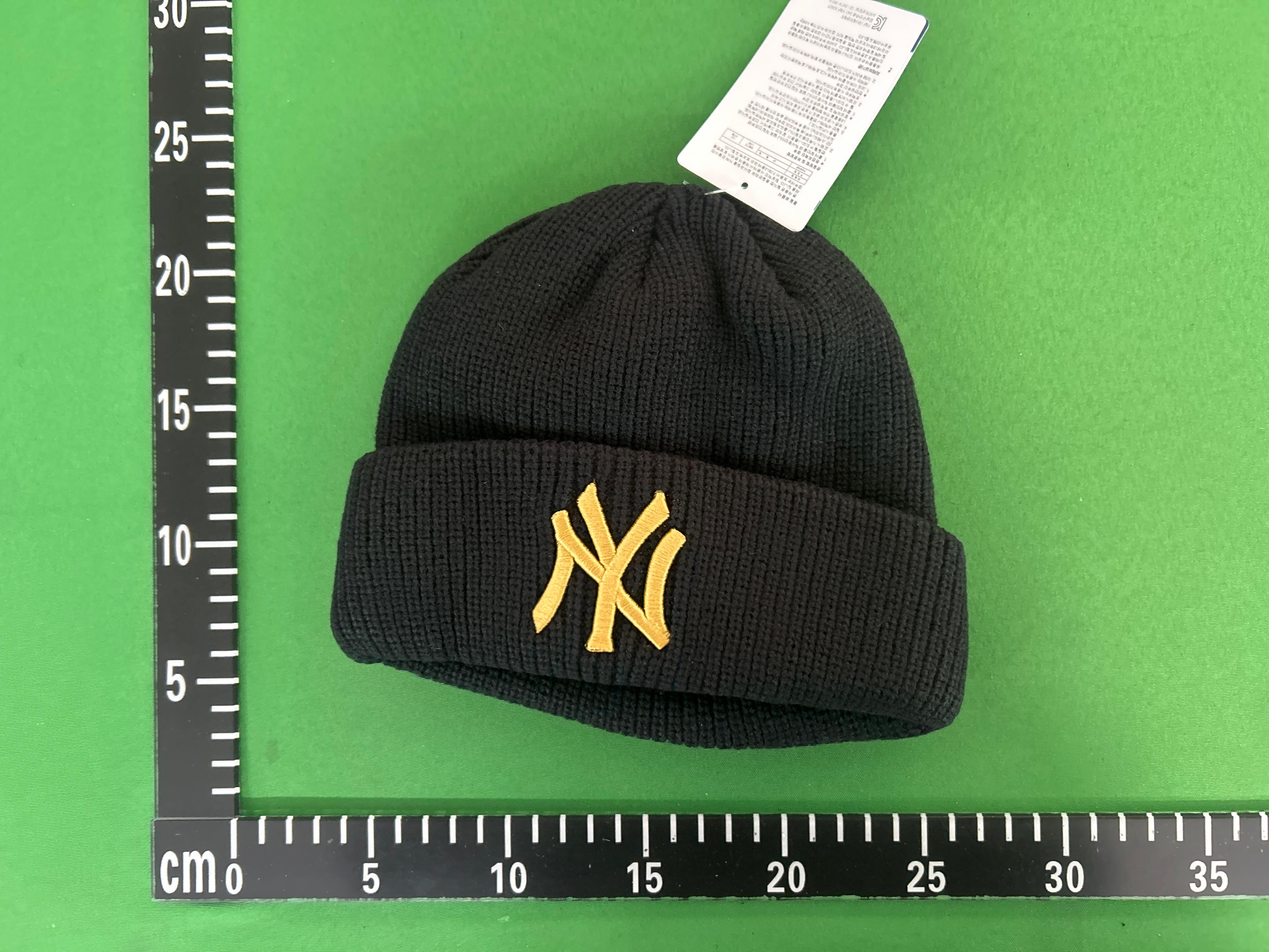 Foto QC 5 de New York Yankees NY Beanie Purple