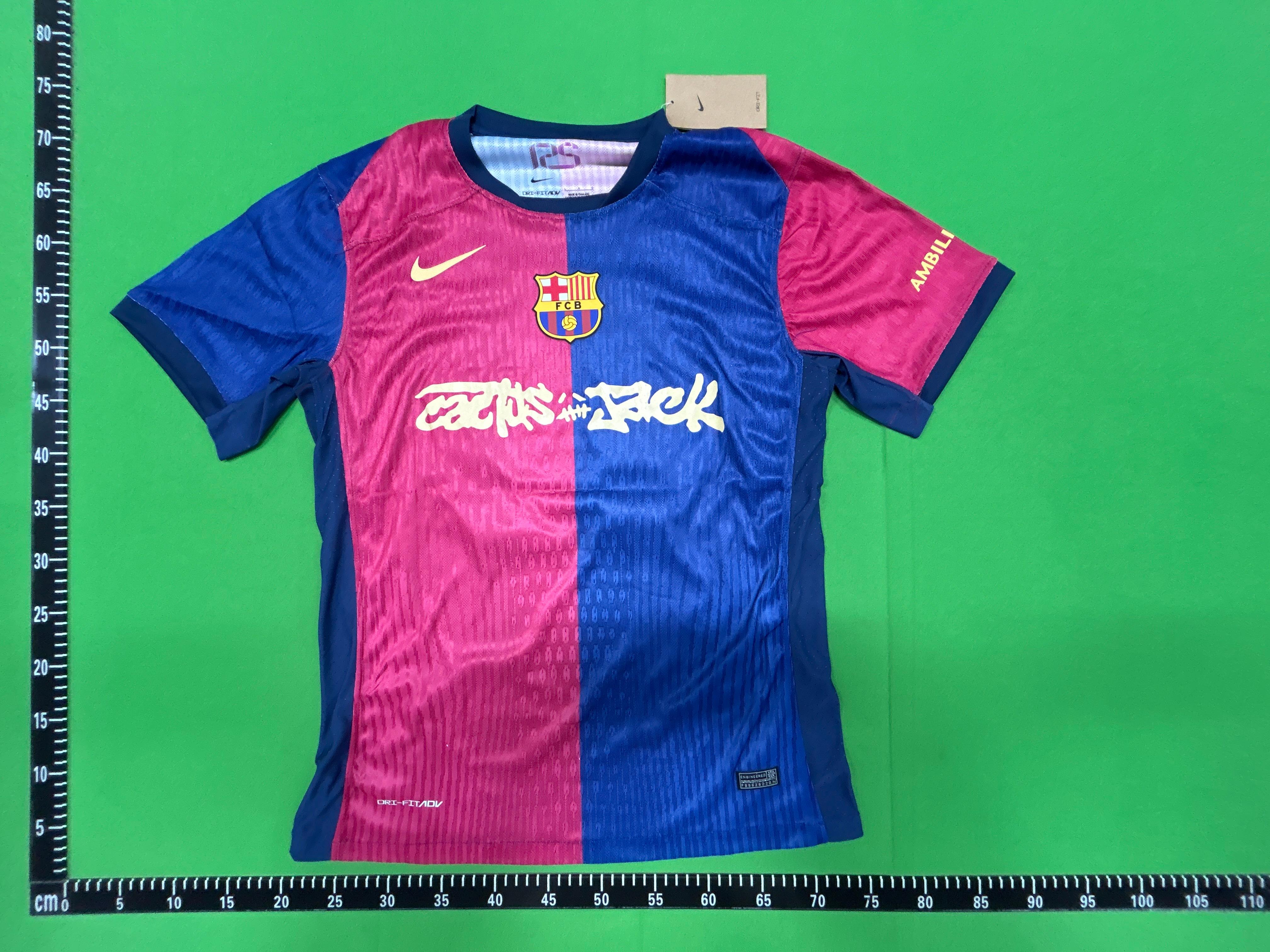 Foto QC 3 de Travis Scott x Nike x FC Barcelona 2024/25 Home Lamine Yamal Player Jersey Multicolor